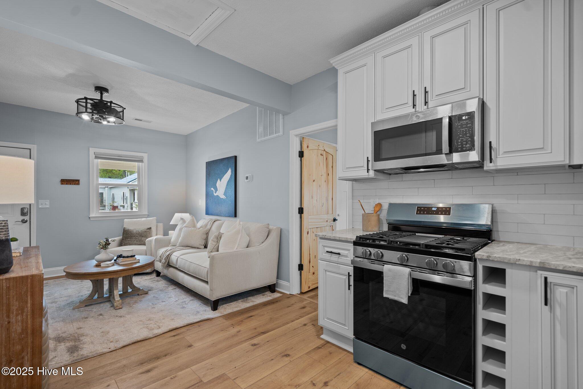 811 Walnut Street Property Photo 13