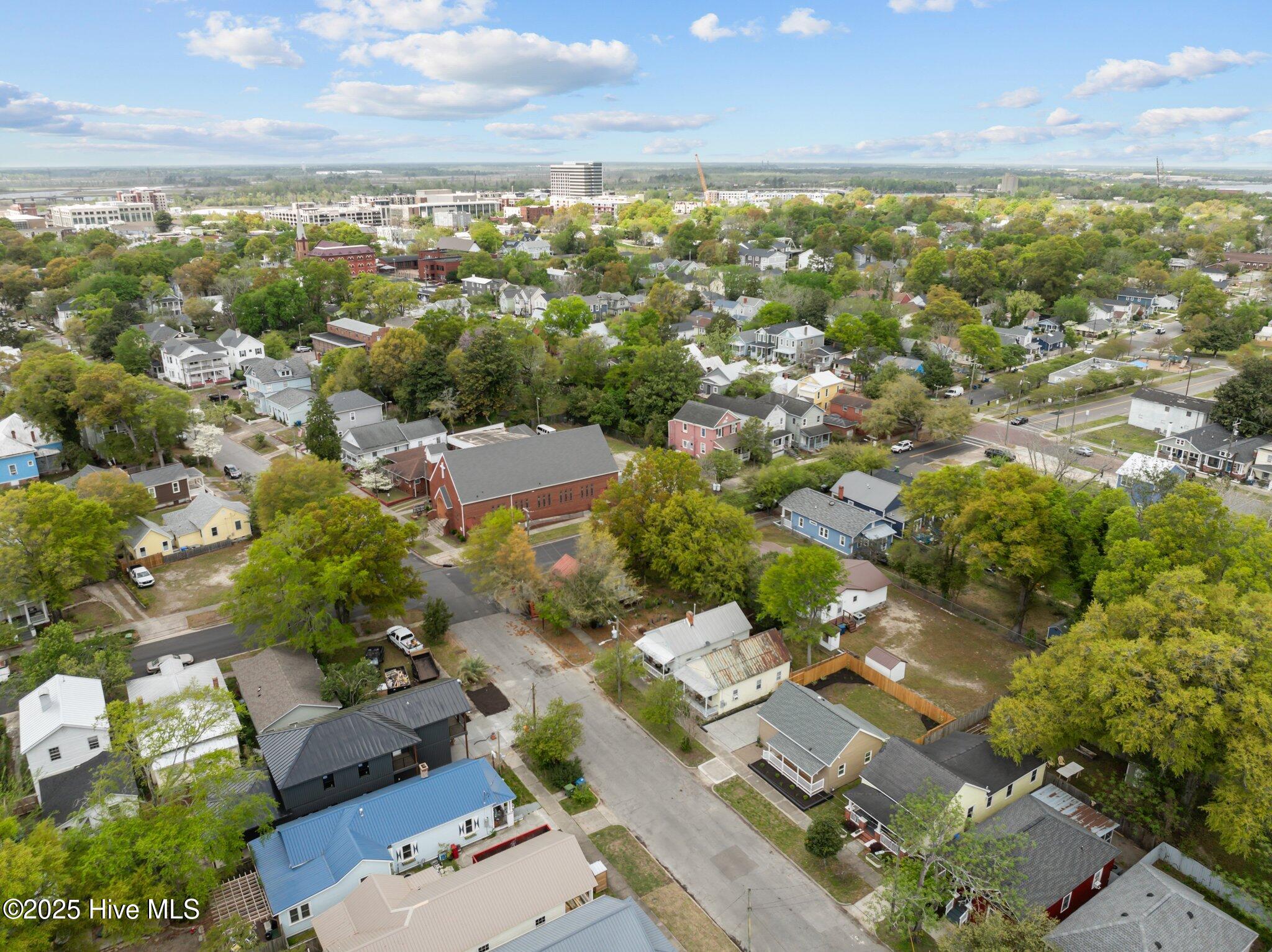 811 Walnut Street Property Photo 40
