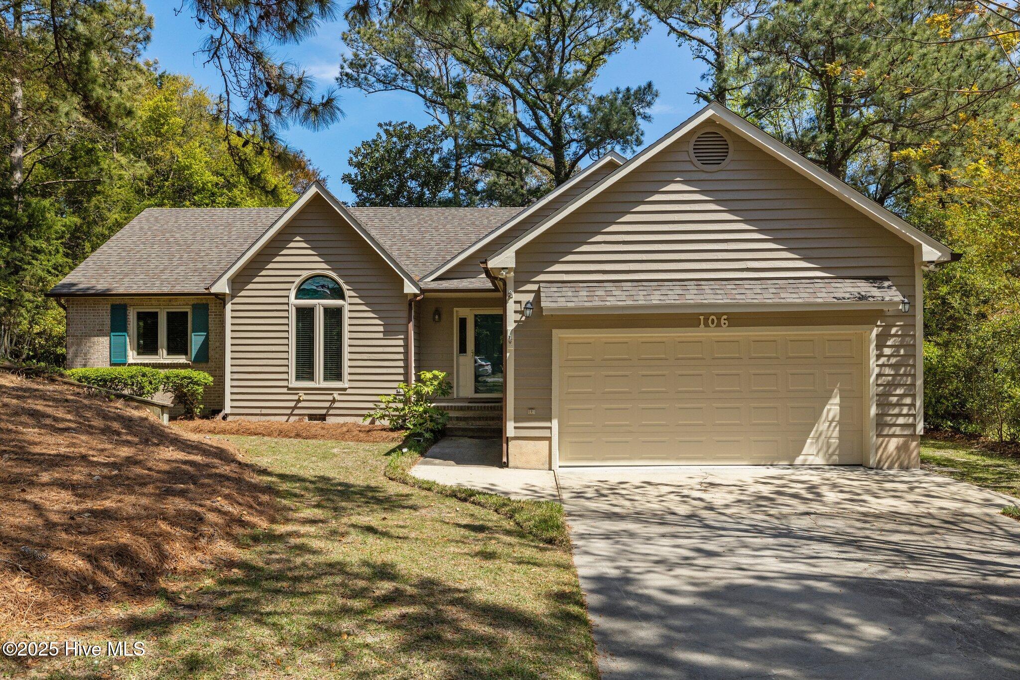 106 Live Oak Court Property Photo