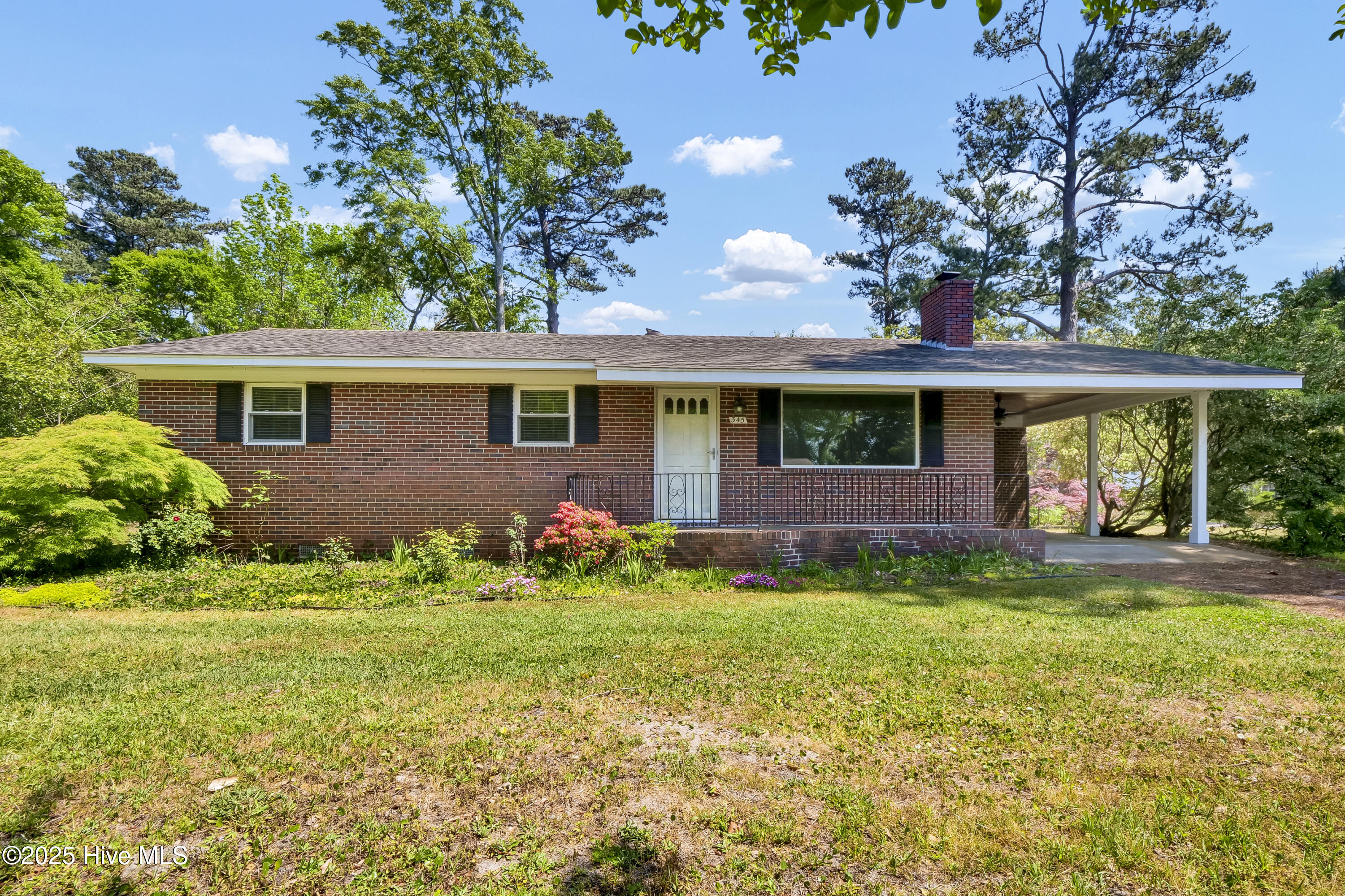 345 Willow Woods Drive Property Photo