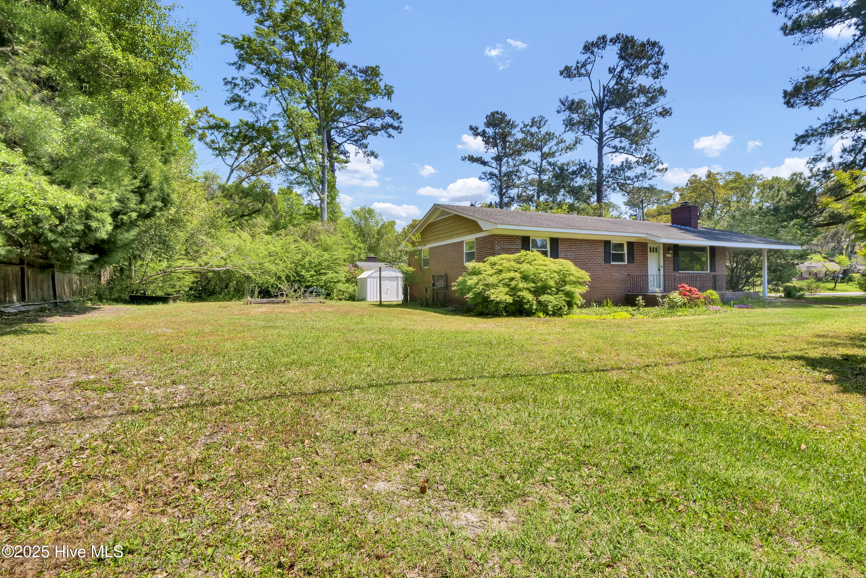 345 Willow Woods Drive Property Photo 4