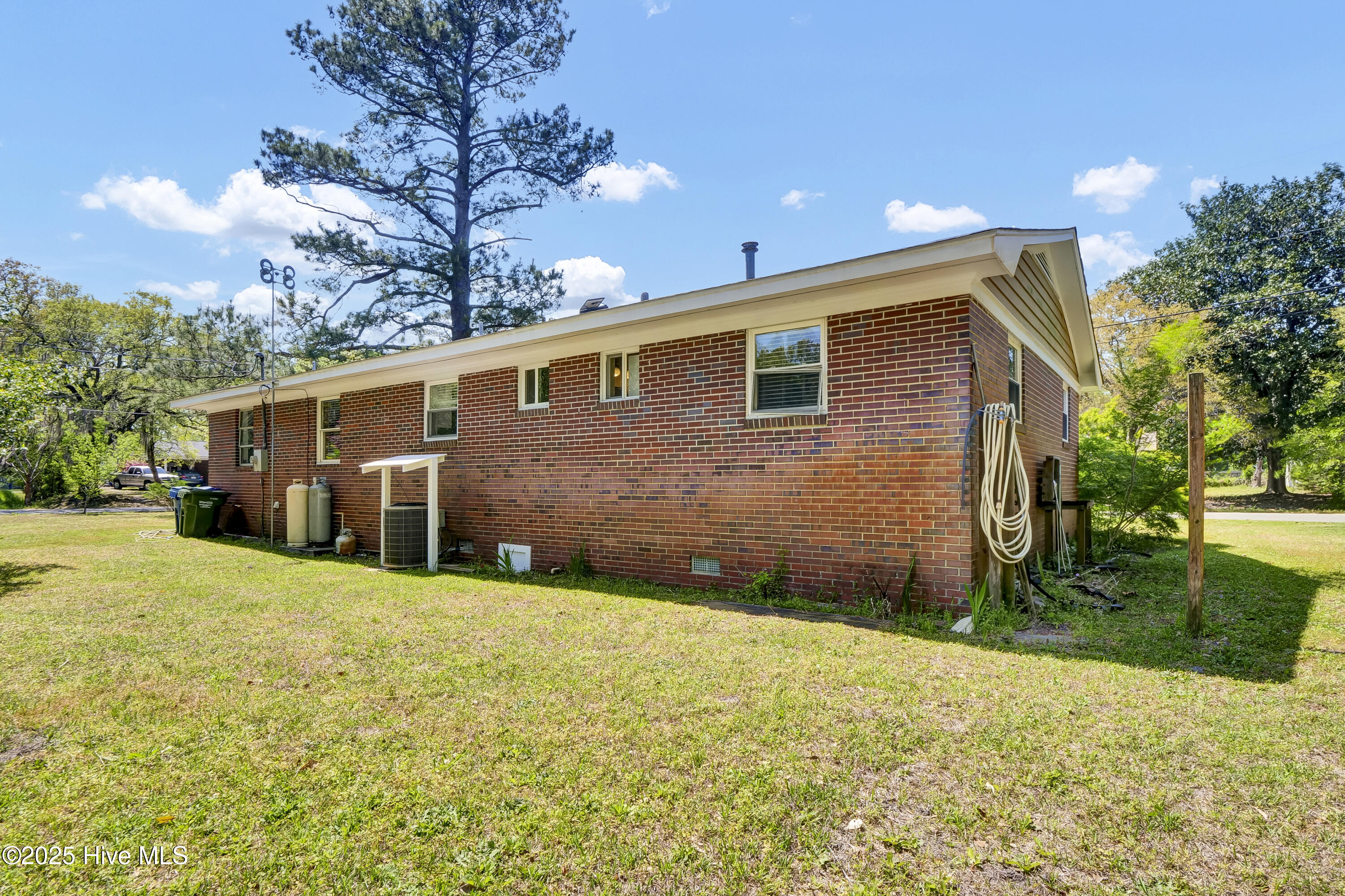 345 Willow Woods Drive Property Photo 26