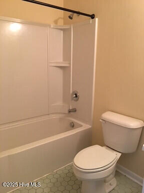 1305 Avon Court Property Photo 7