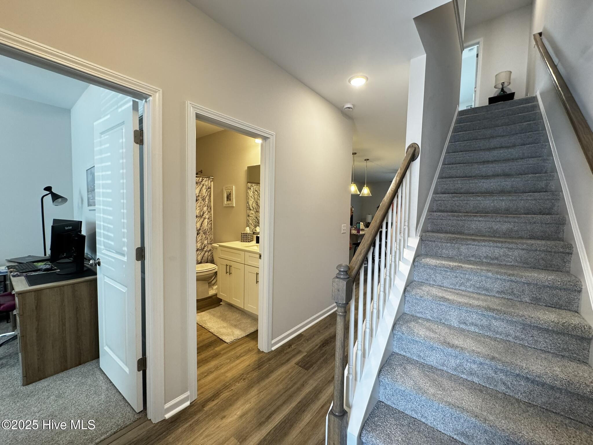 1577 Dusk Cove Property Photo 2