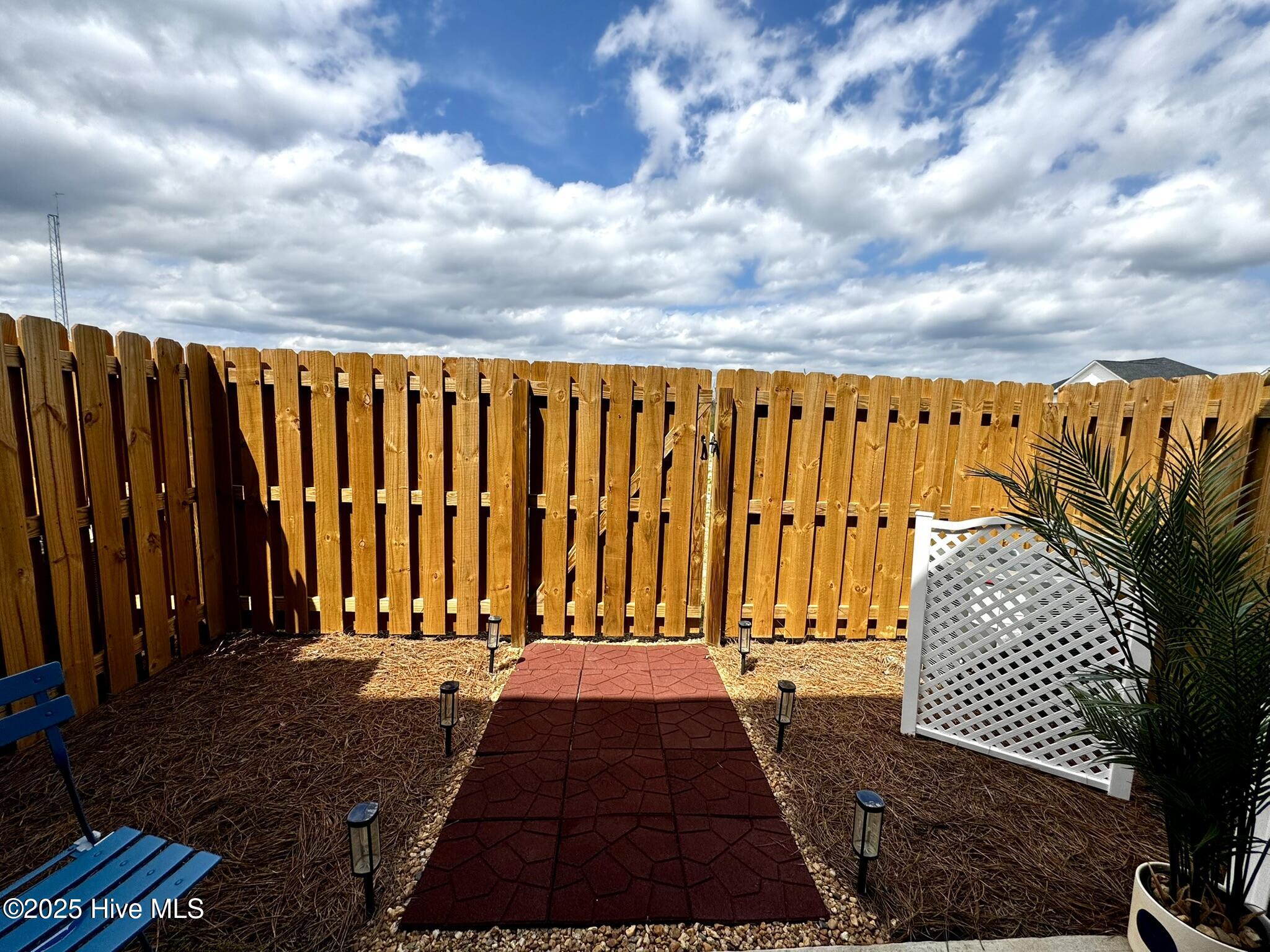 1577 Dusk Cove Property Photo 16