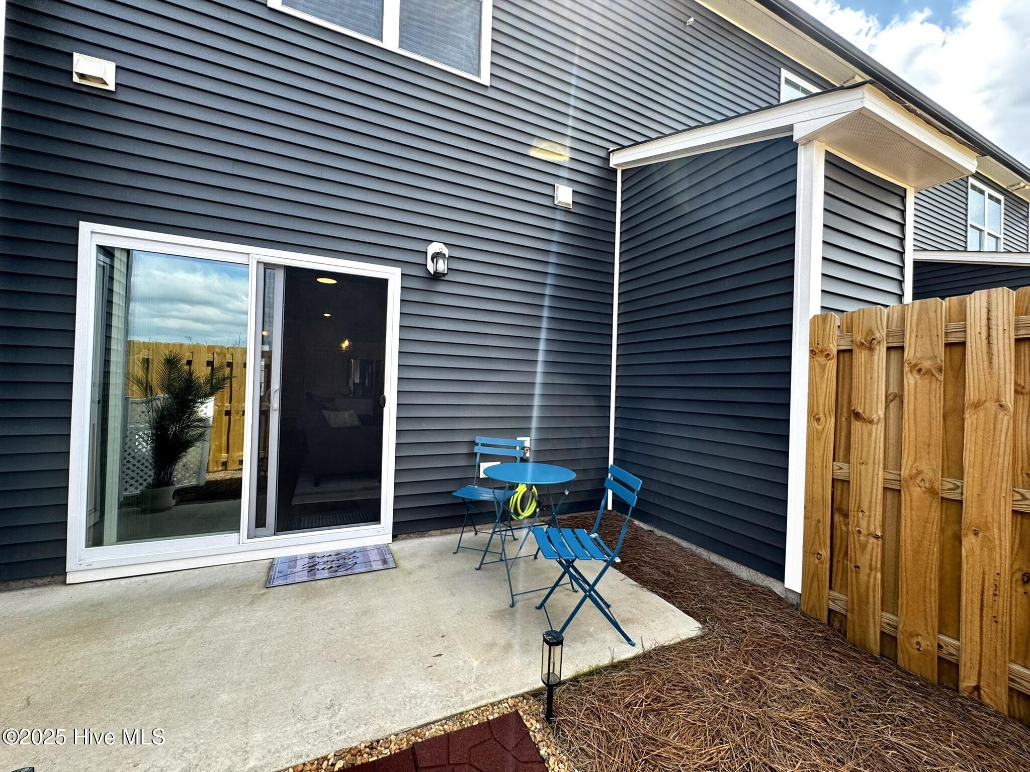 1577 Dusk Cove Property Photo 17
