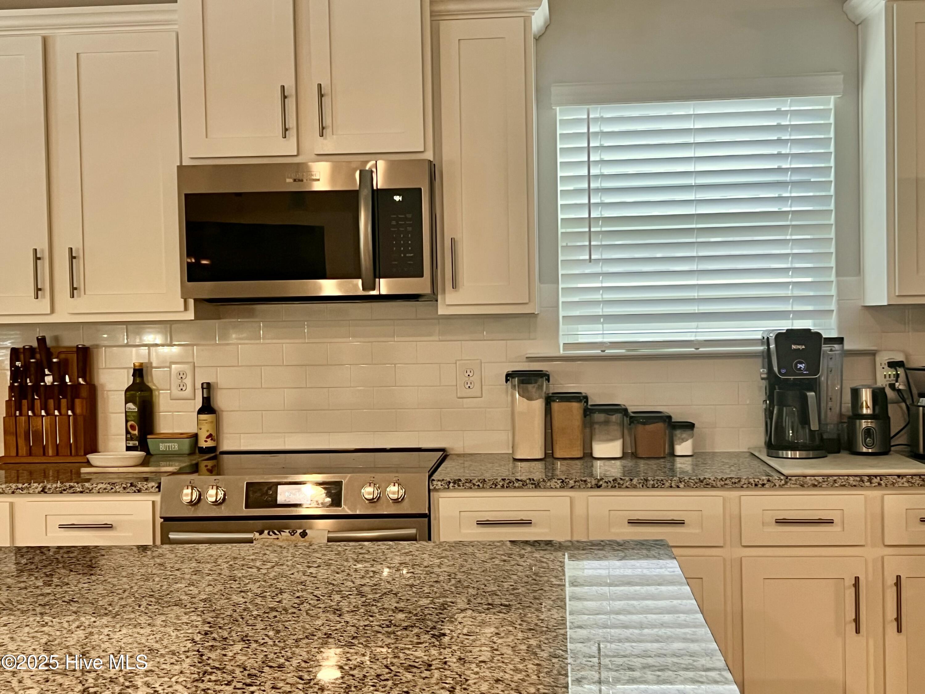 176 Southern Estates Drive Property Photo 14