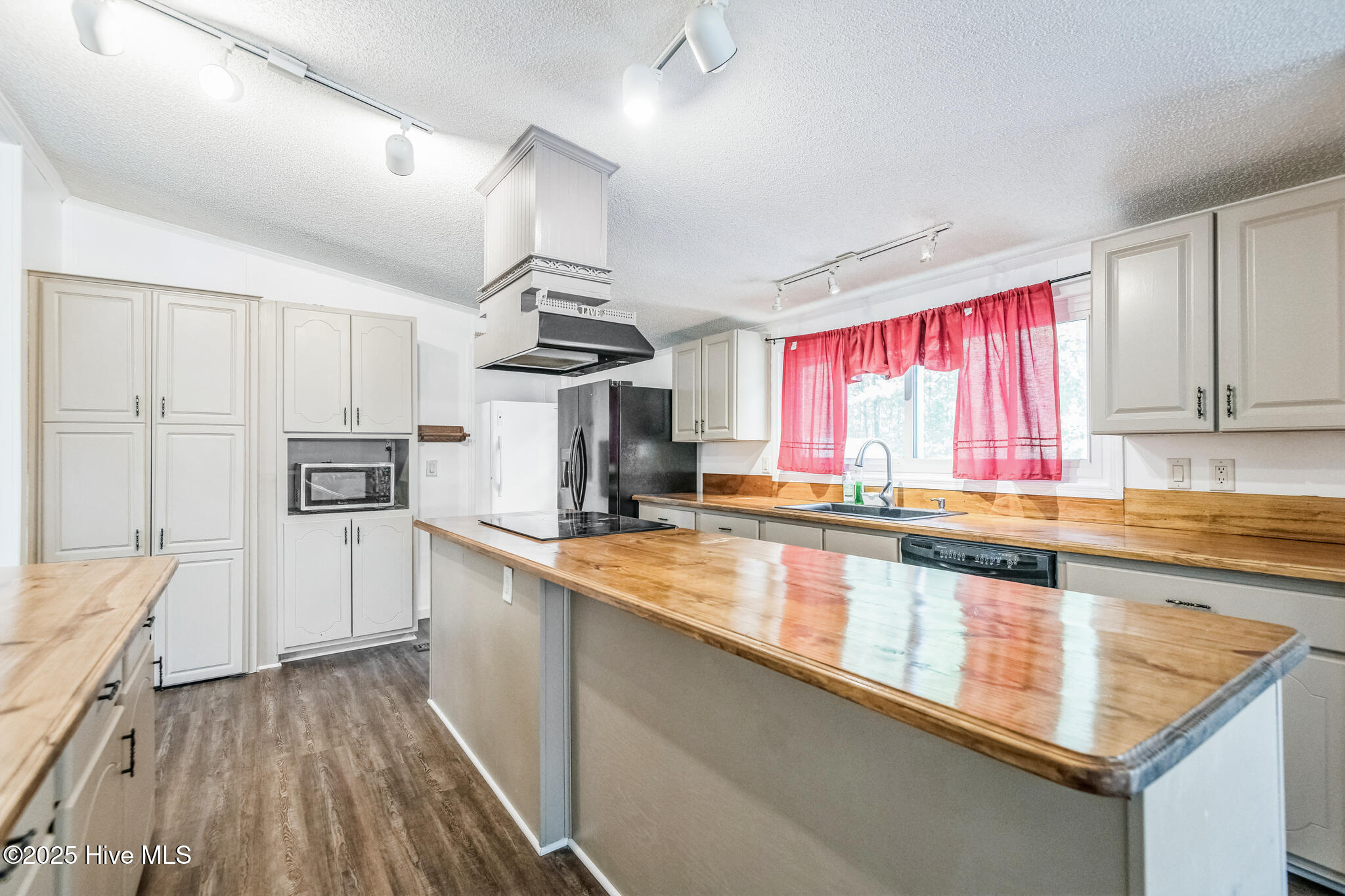 973 Scott Road Property Photo 12