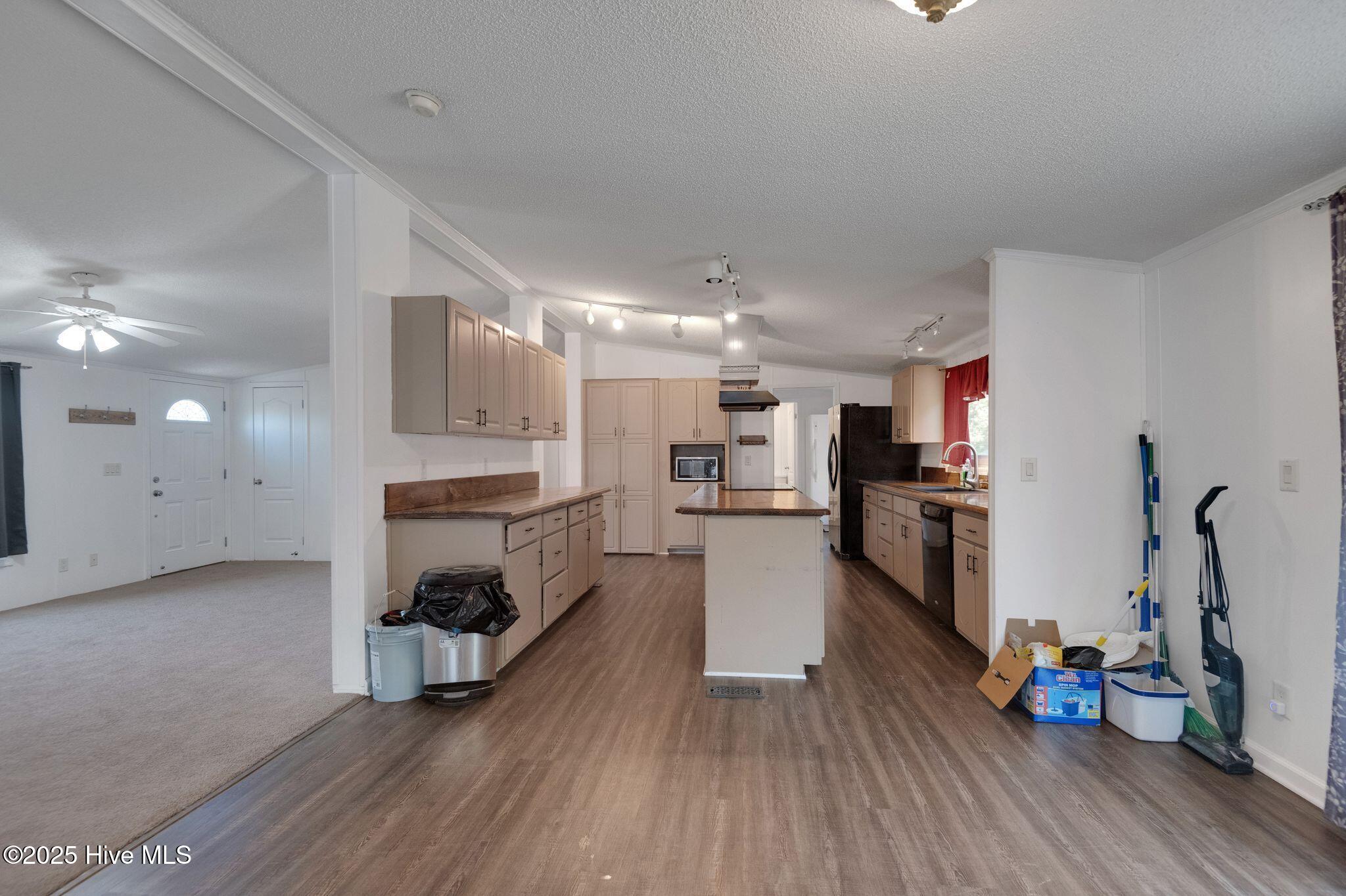 973 Scott Road Property Photo 15