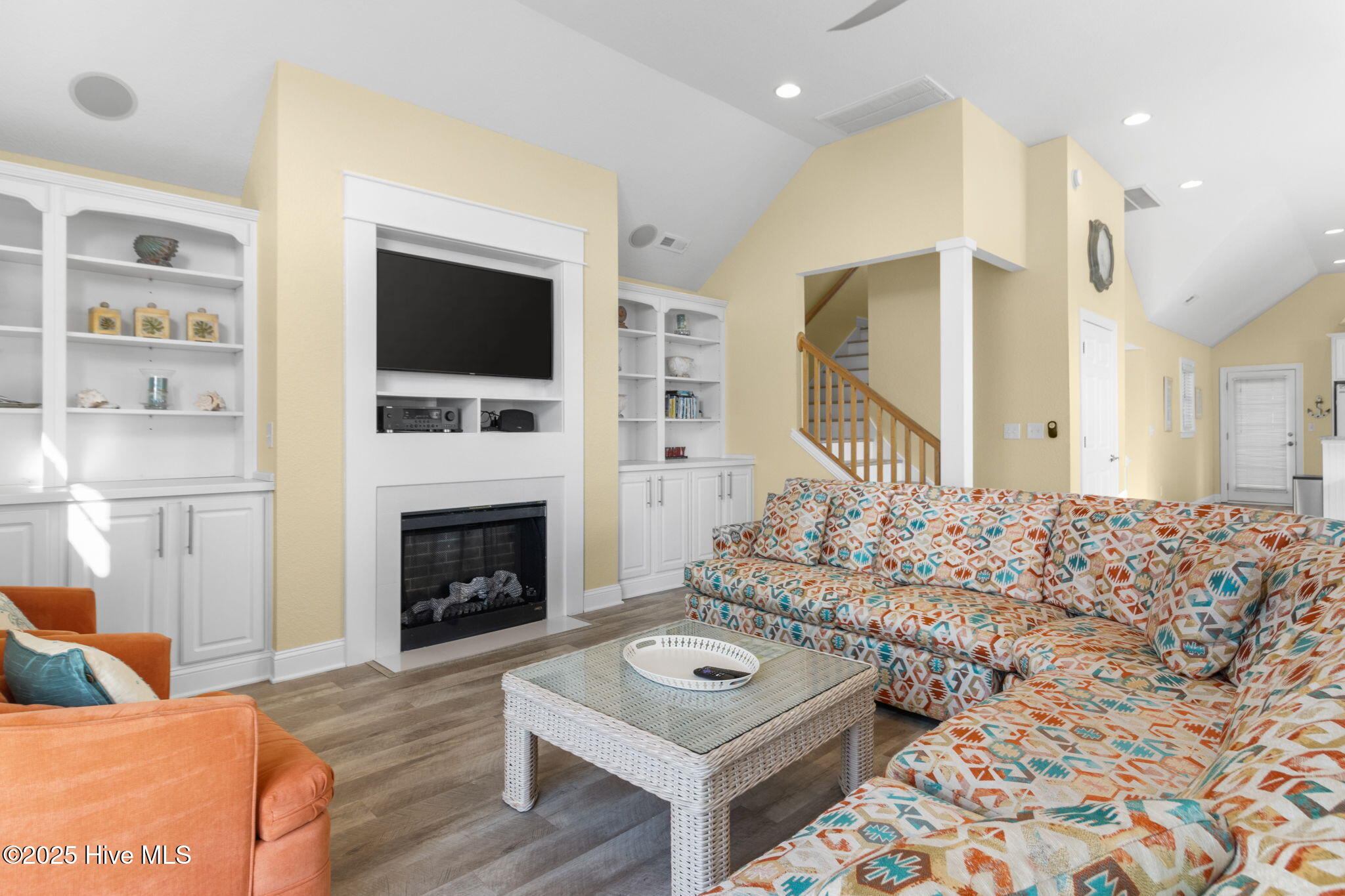 41155 Lakeside Drive Property Photo 8