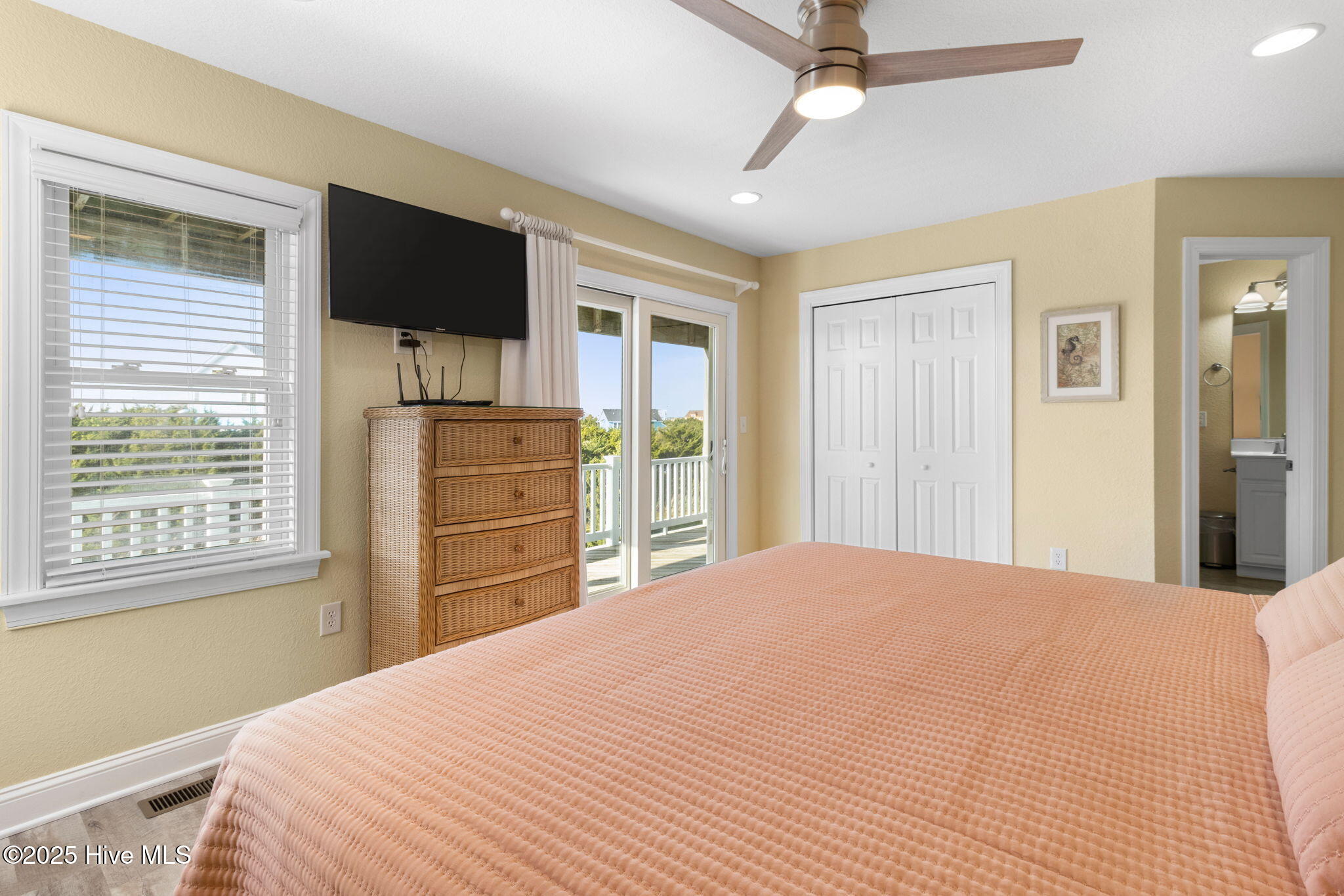 41155 Lakeside Drive Property Photo 12