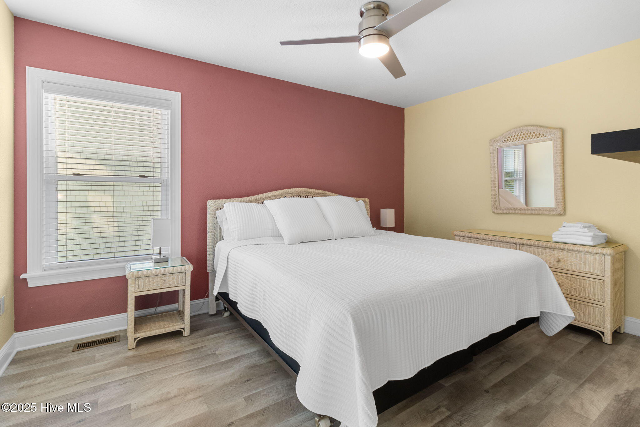 41155 Lakeside Drive Property Photo 15
