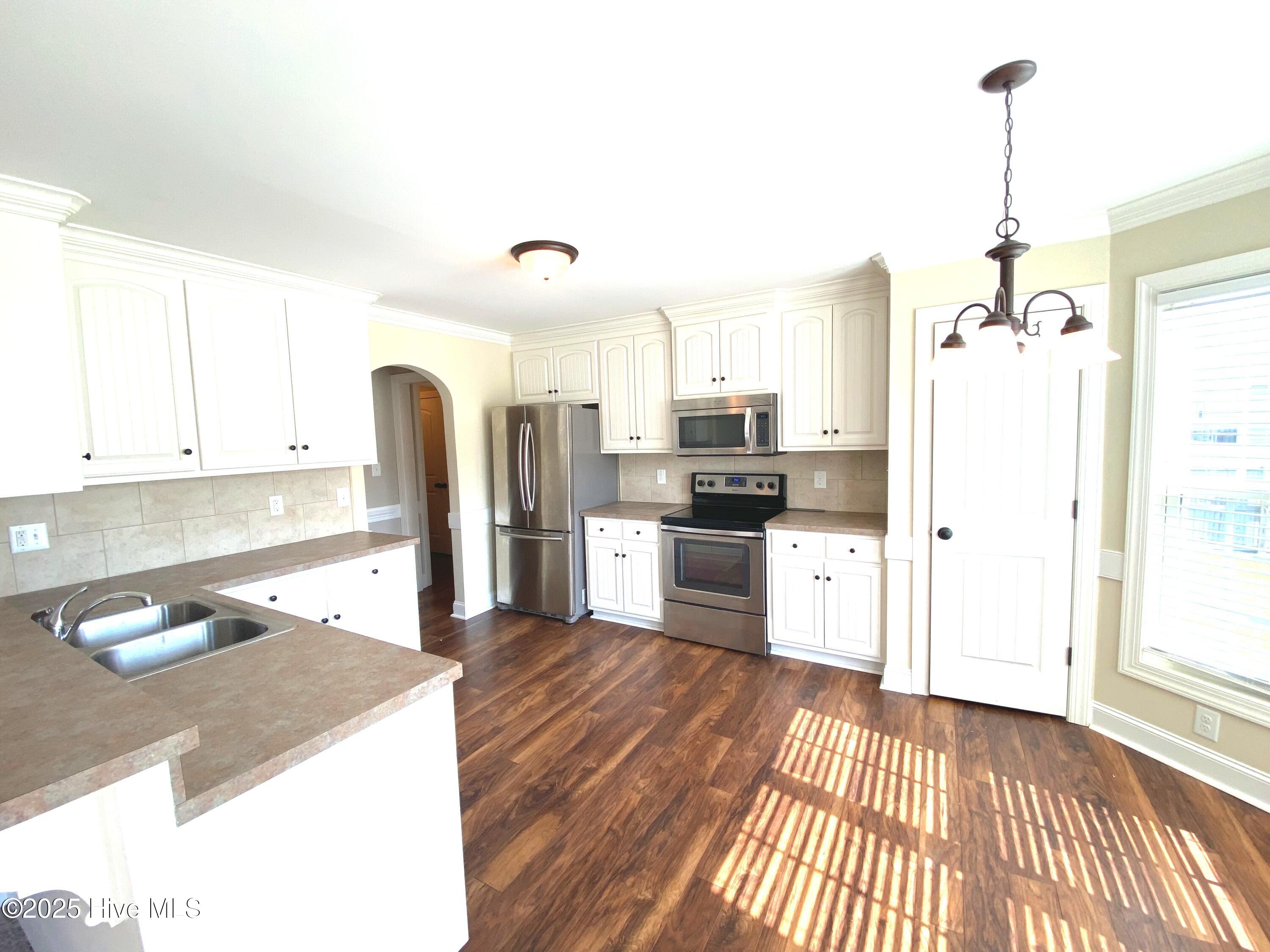 3161 Chesswood Lane Property Photo 4