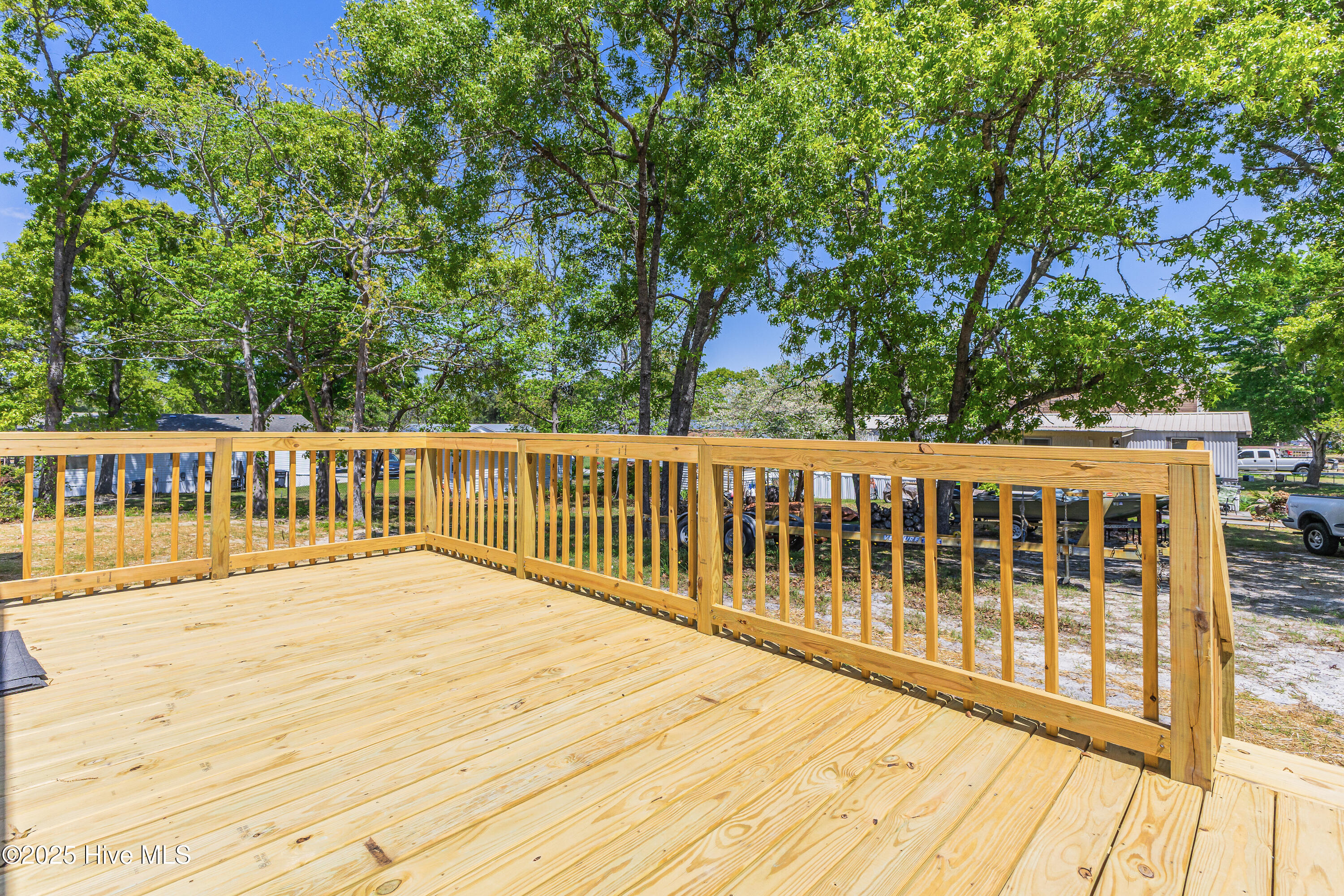 2137 Trout Avenue Property Photo 4