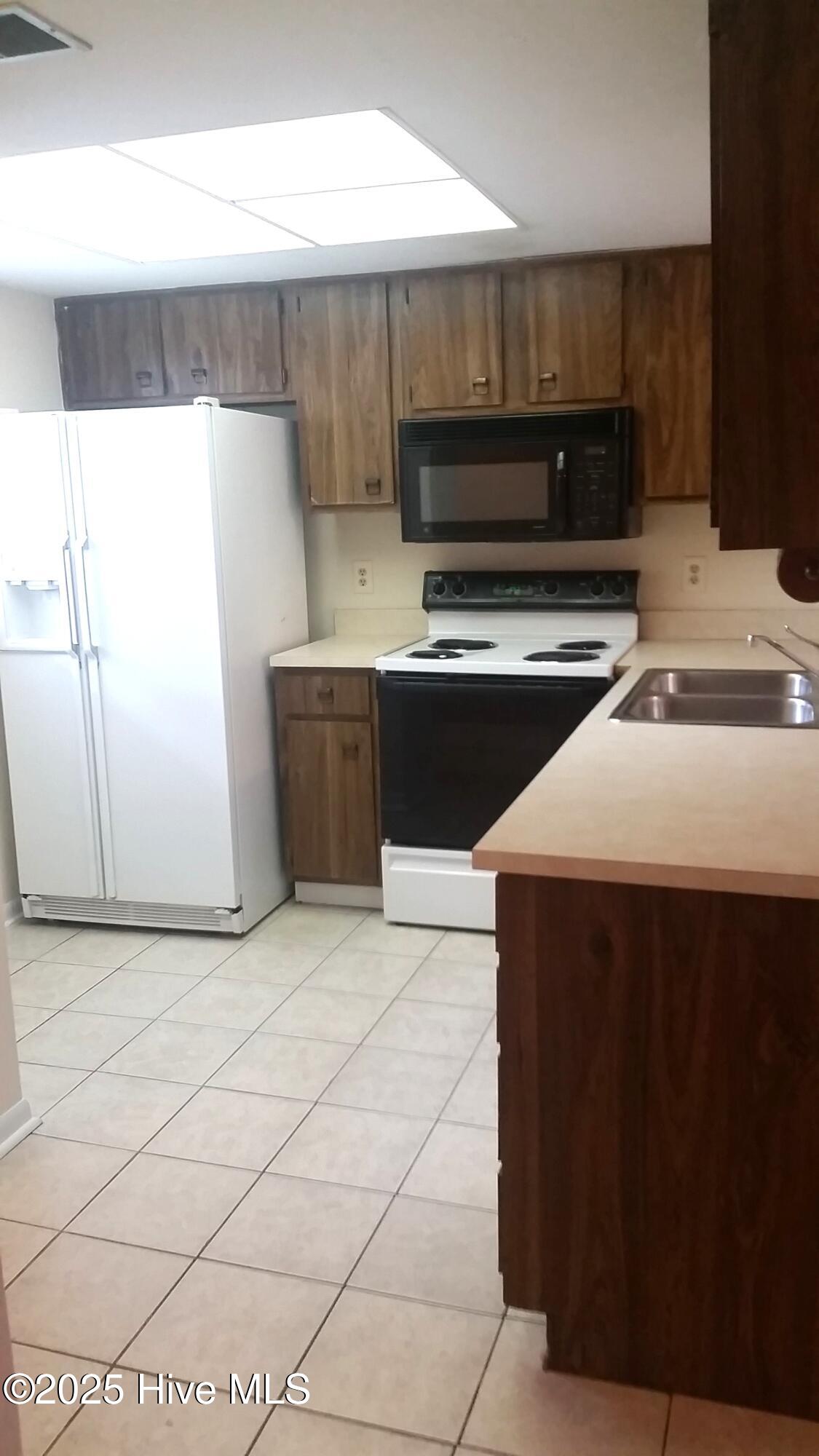 4437 Holly Tree Road Property Photo