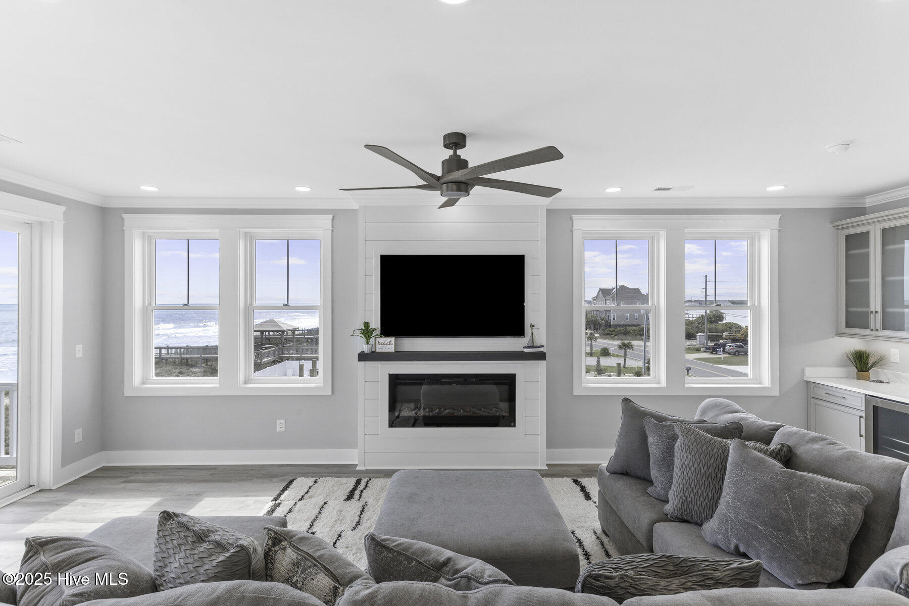 748 New River Inlet Road Property Photo 17