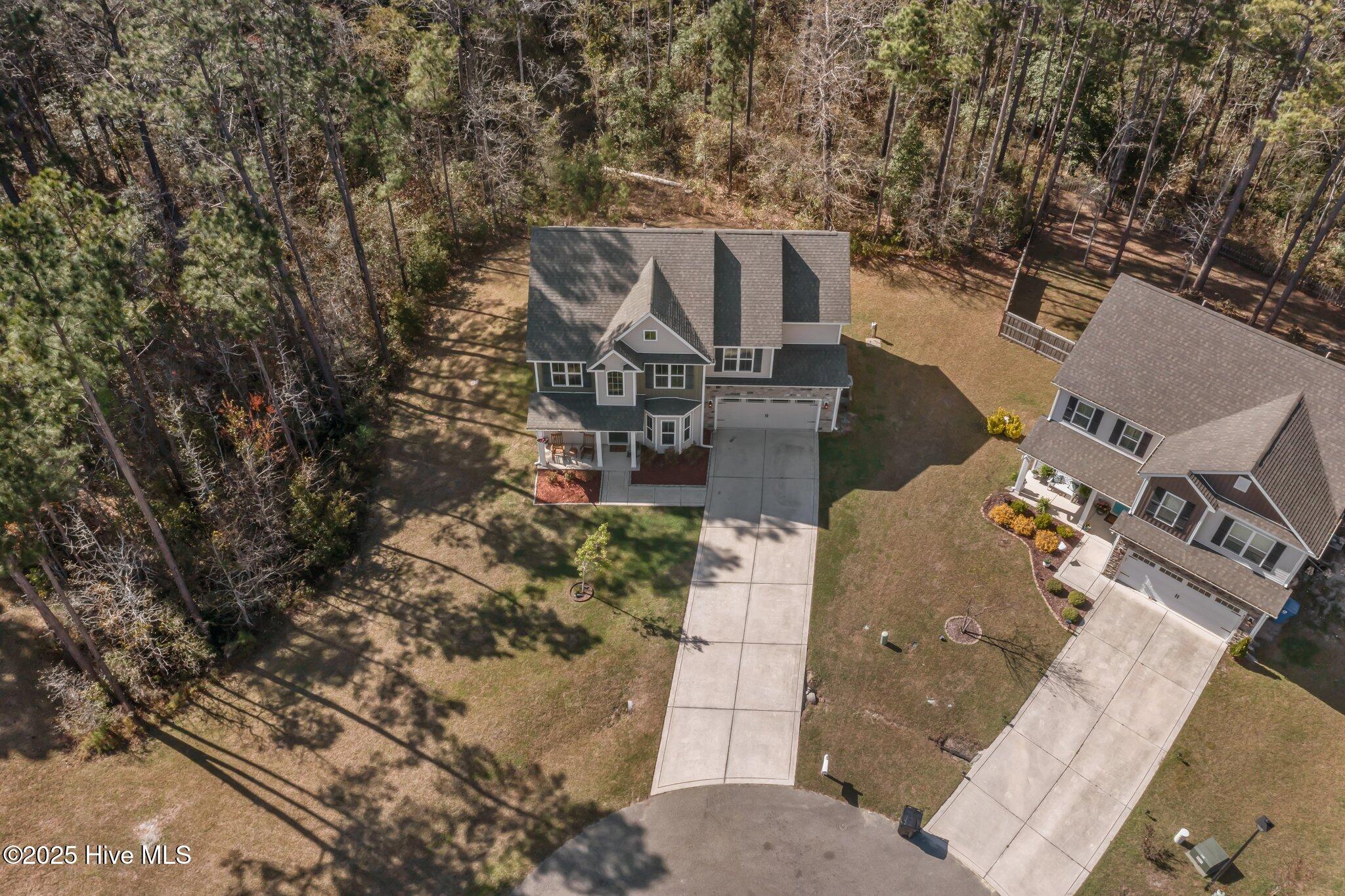 415 Belhaven Court Property Photo 3