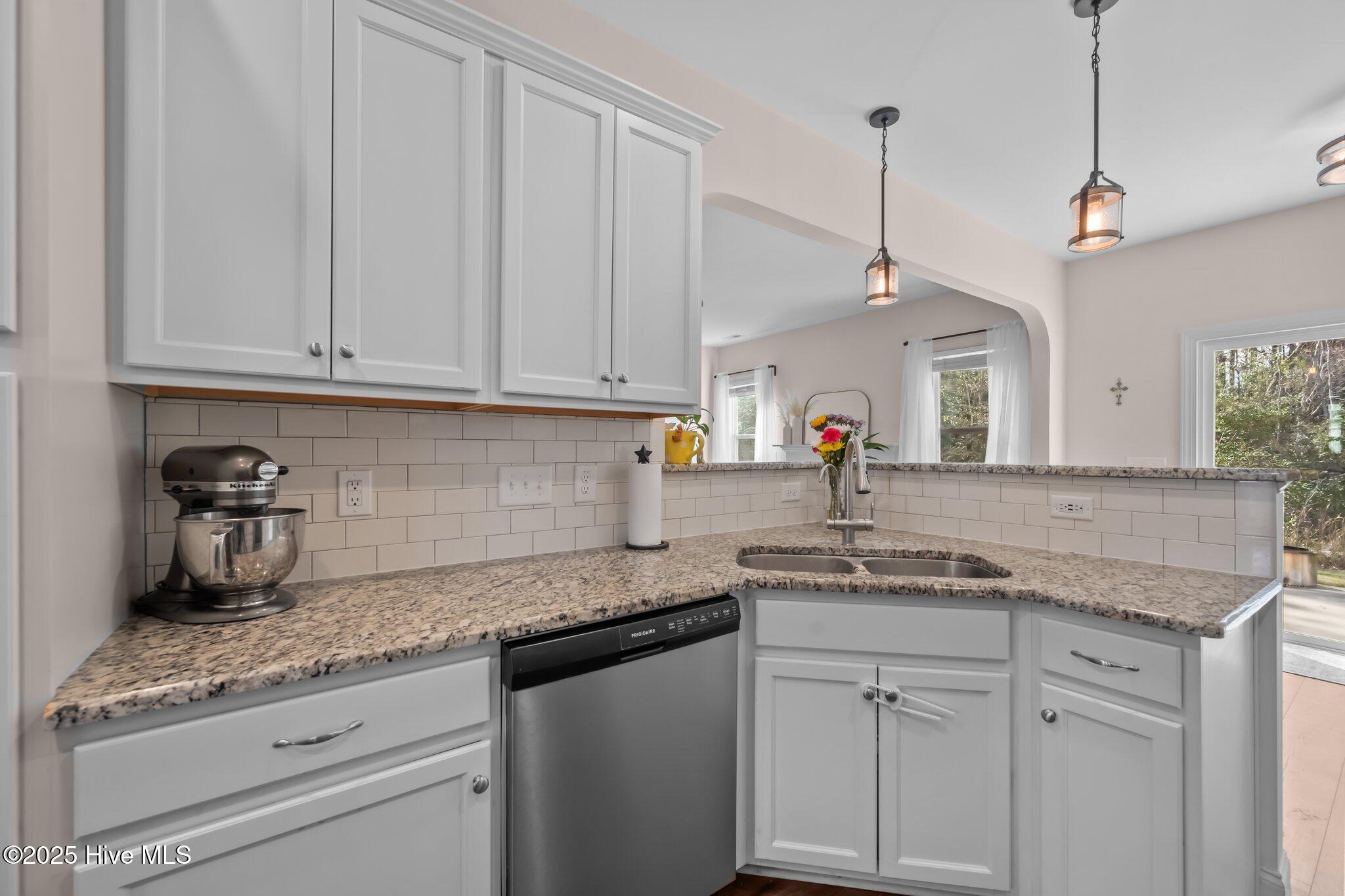 415 Belhaven Court Property Photo 13