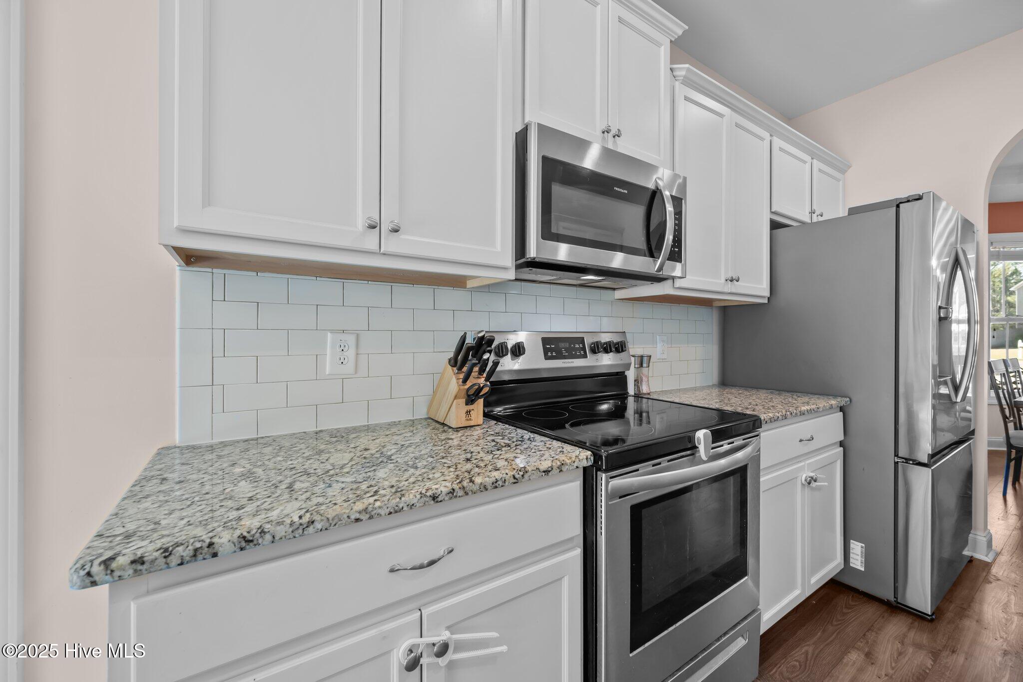 415 Belhaven Court Property Photo 17