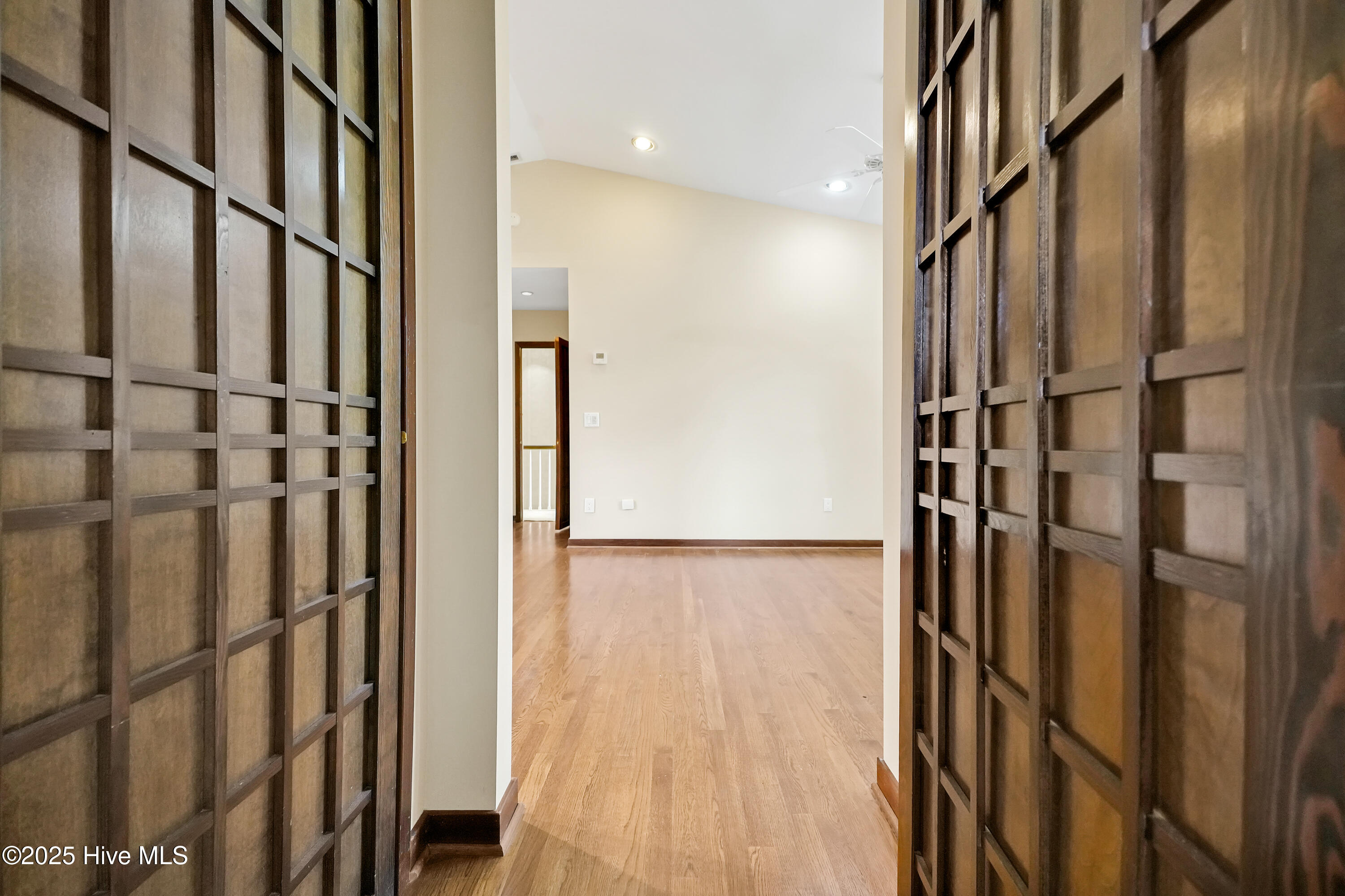906 Robert E Lee Drive Property Photo 22