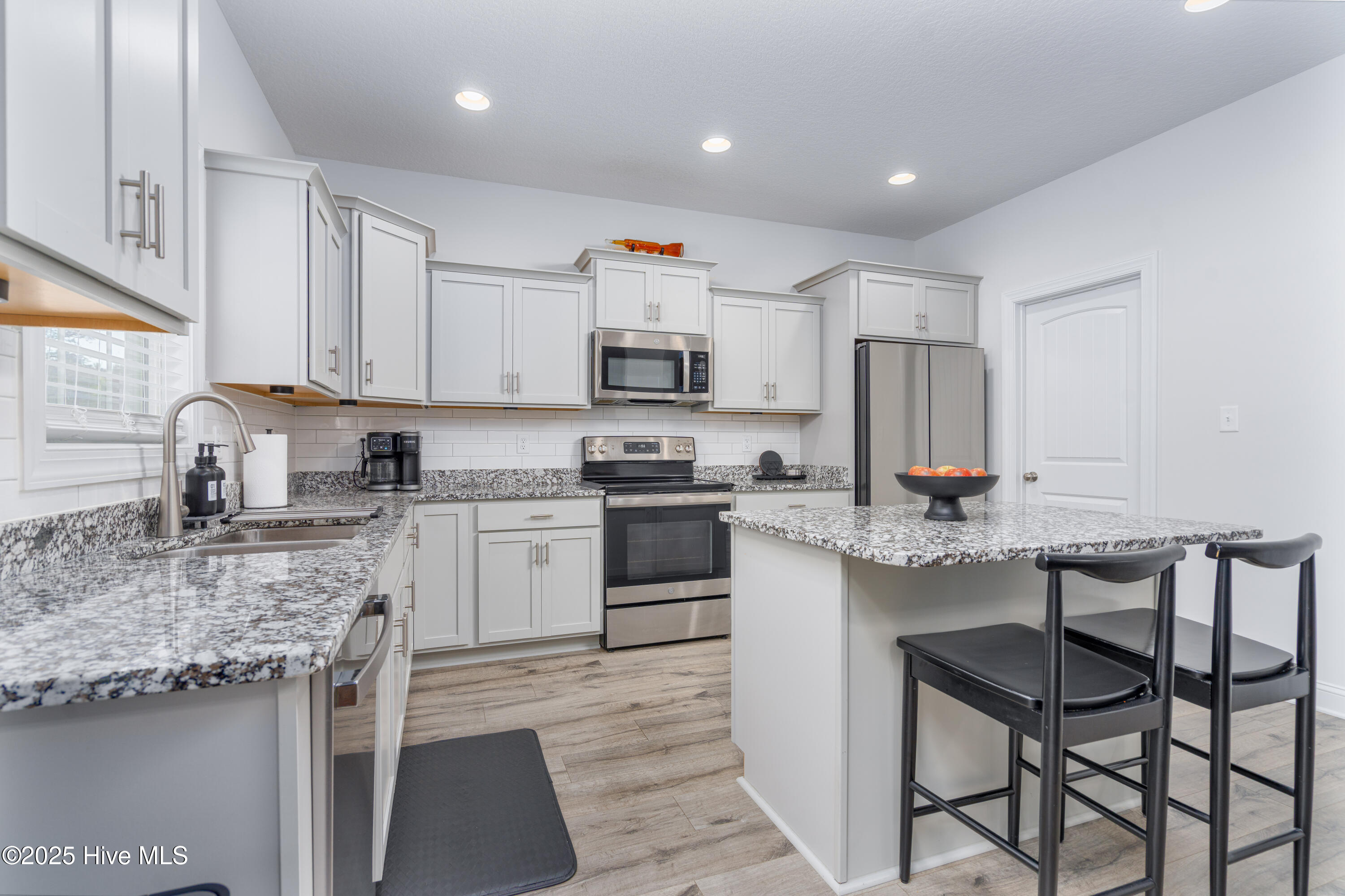 595 Appalachian Trail Property Photo 5