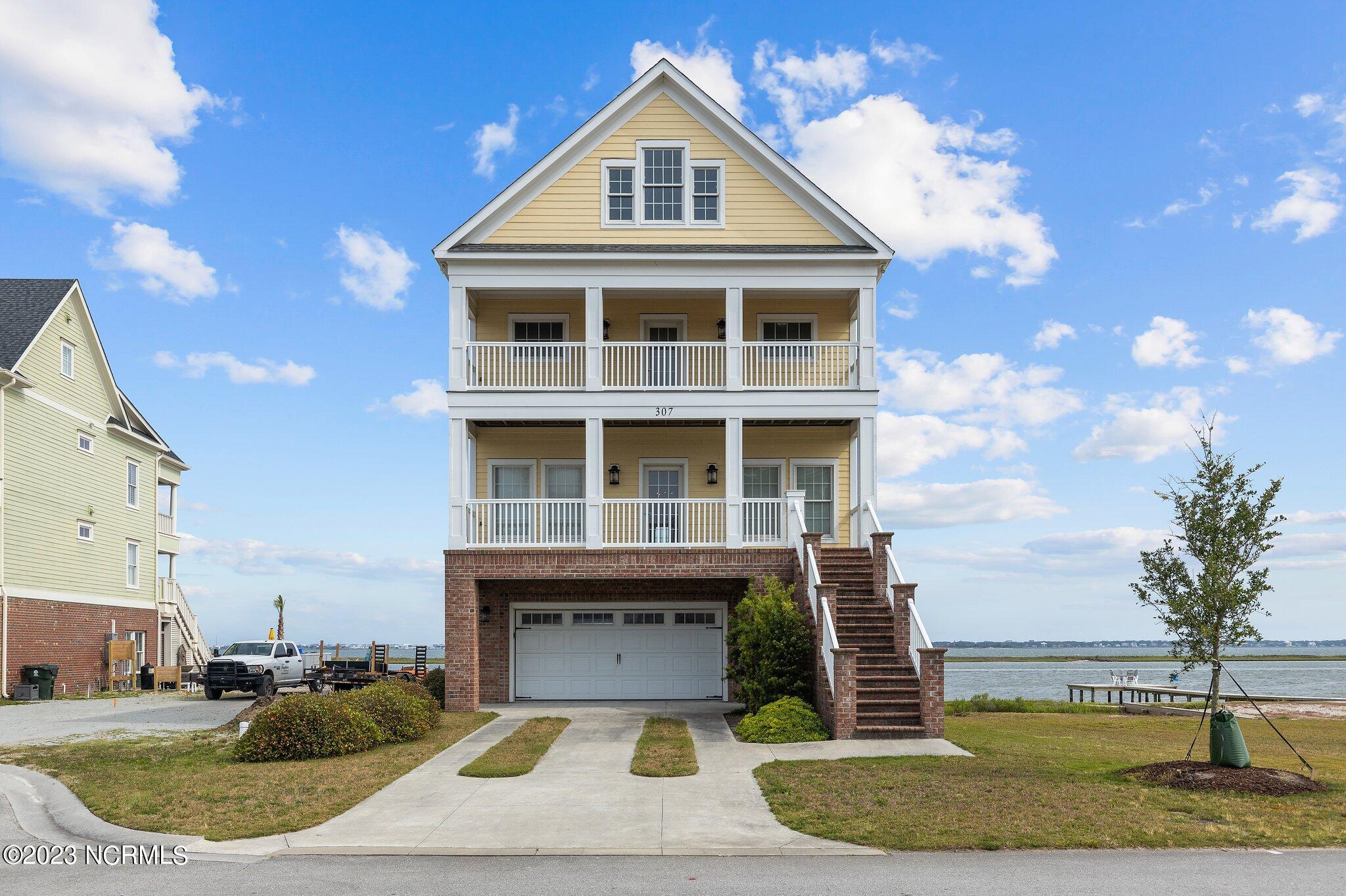 307 Oxton Place Property Photo 1