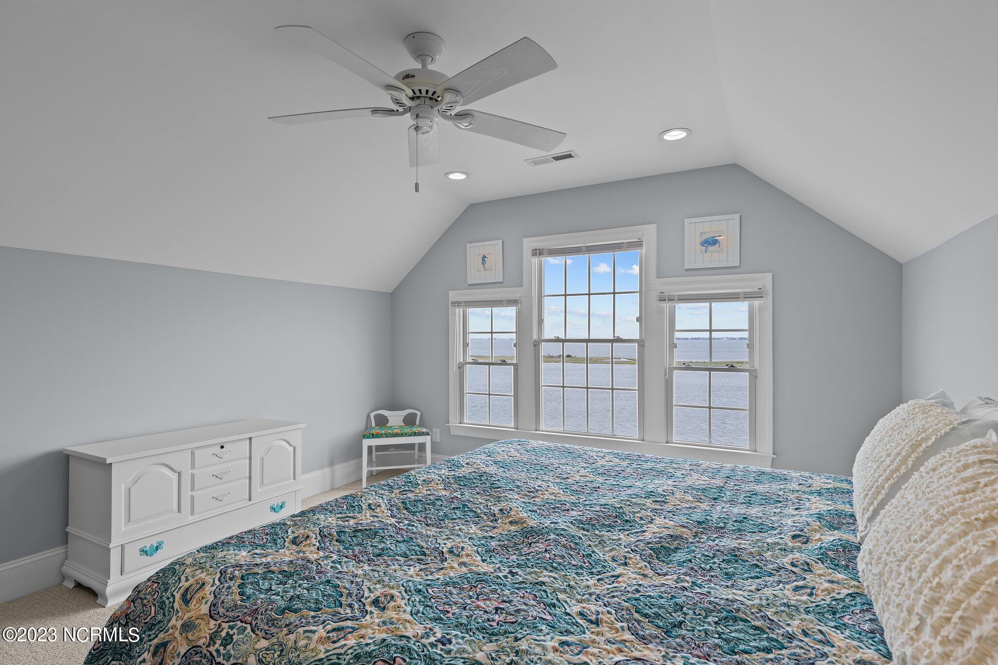 307 Oxton Place Property Photo 32