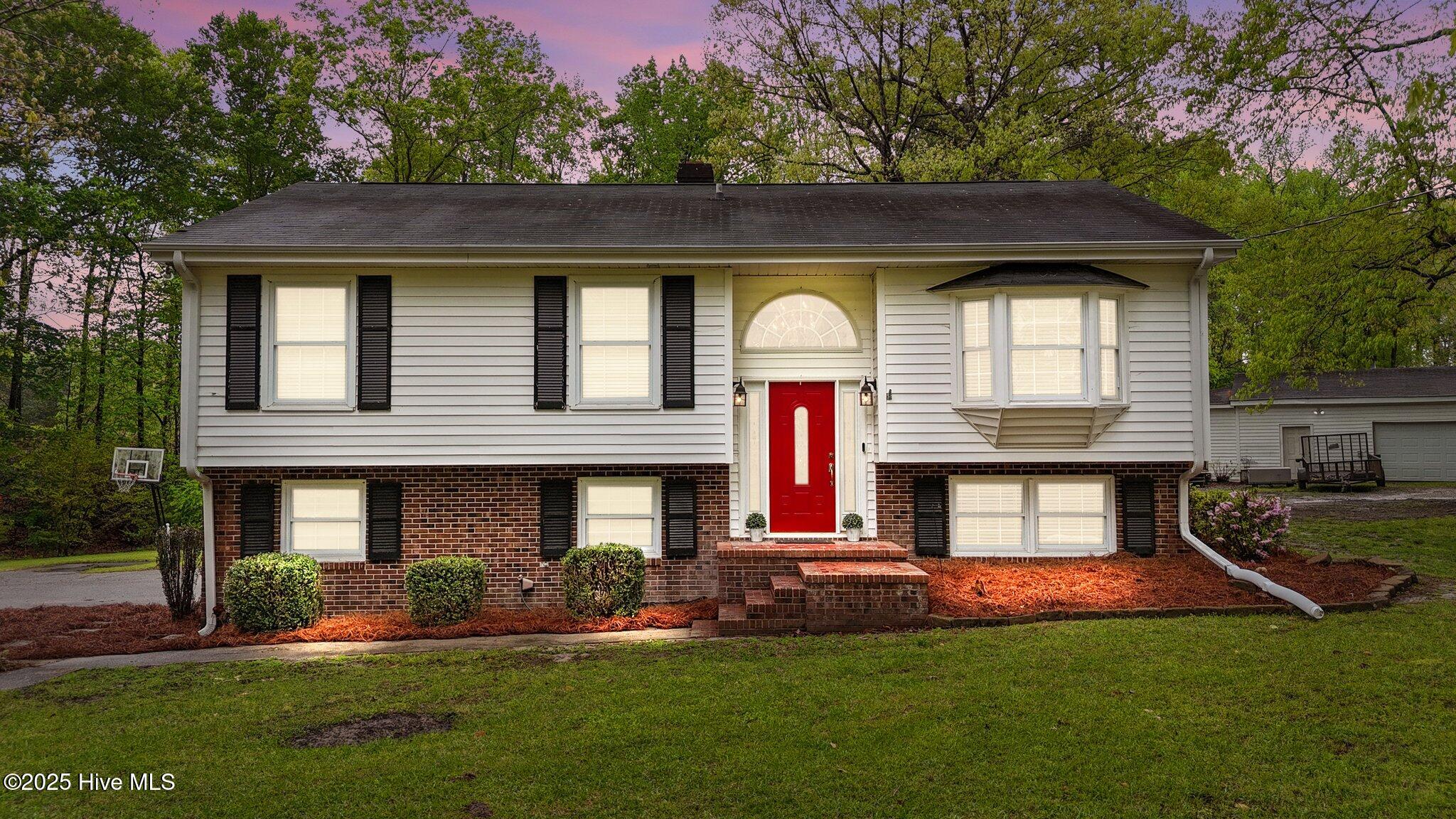 379 Greenbrier Road Property Photo