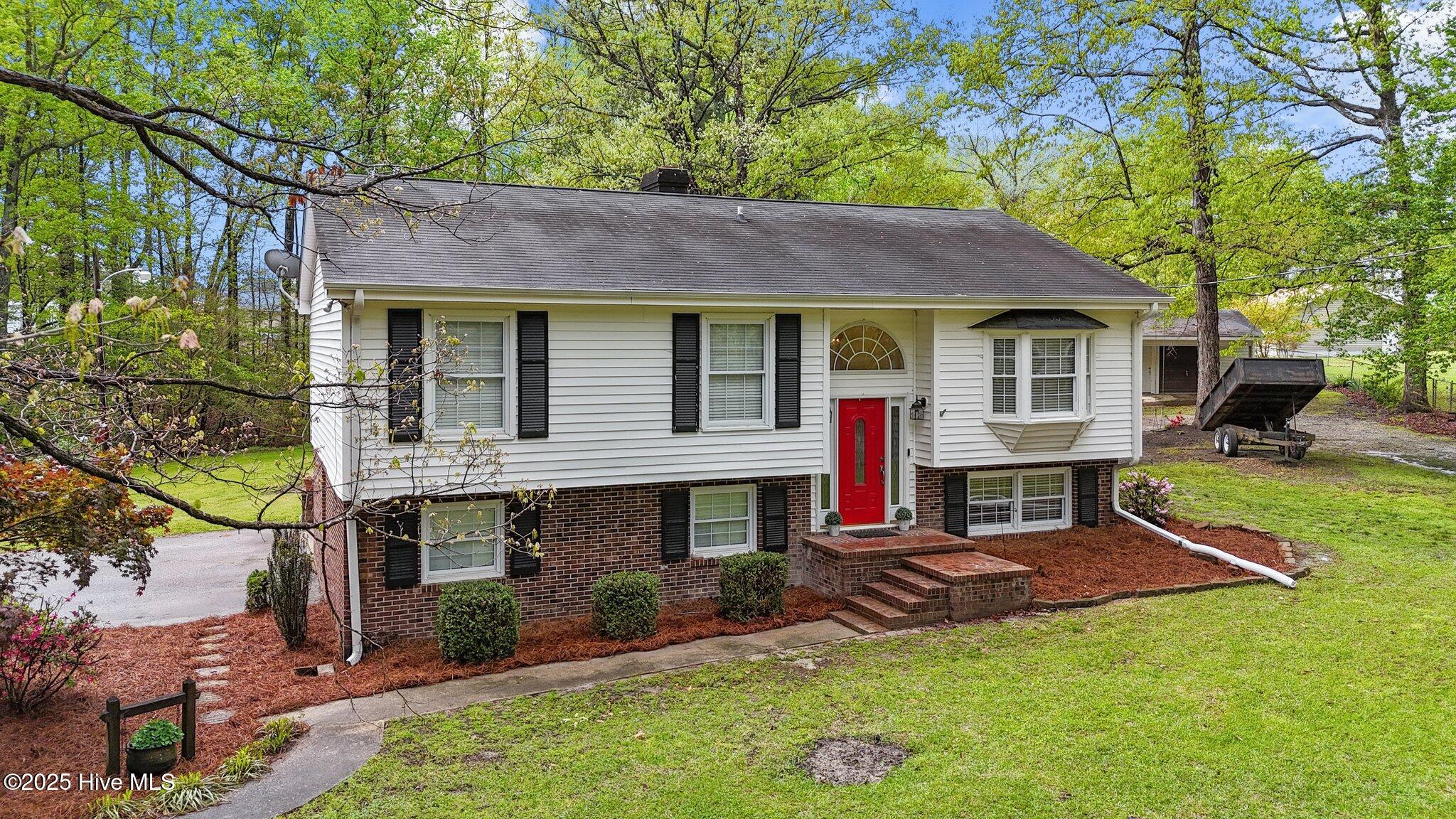 379 Greenbrier Road Property Photo 2
