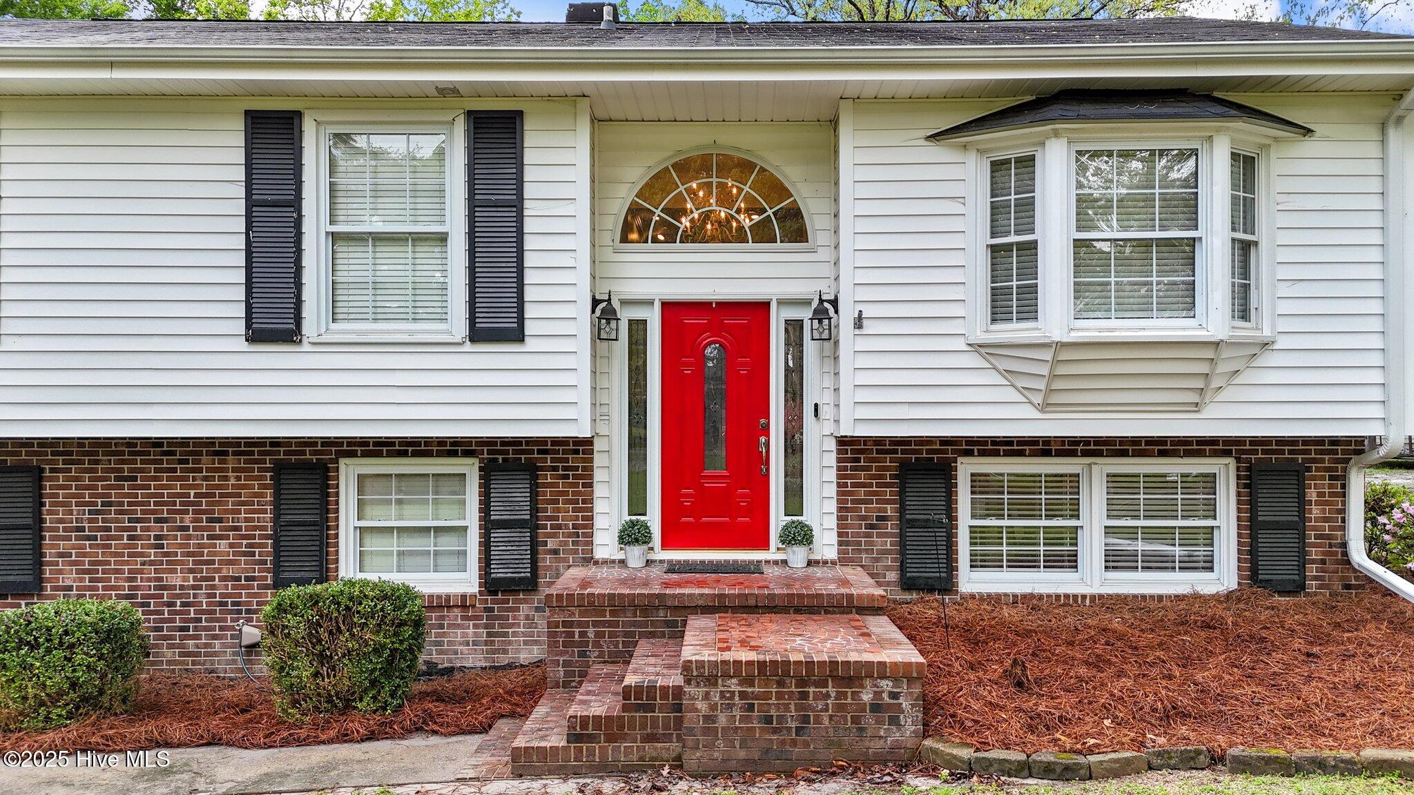 379 Greenbrier Road Property Photo 4