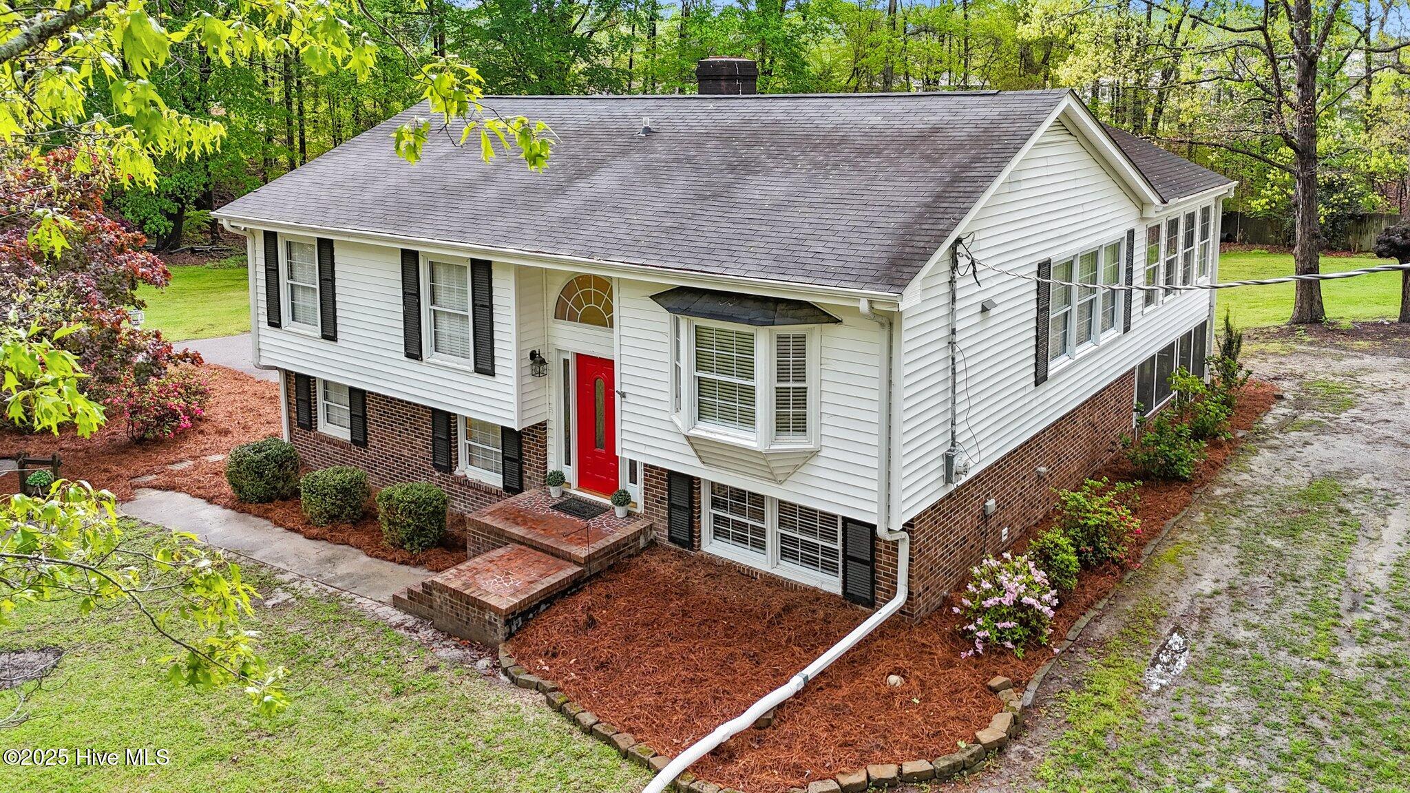 379 Greenbrier Road Property Photo 8
