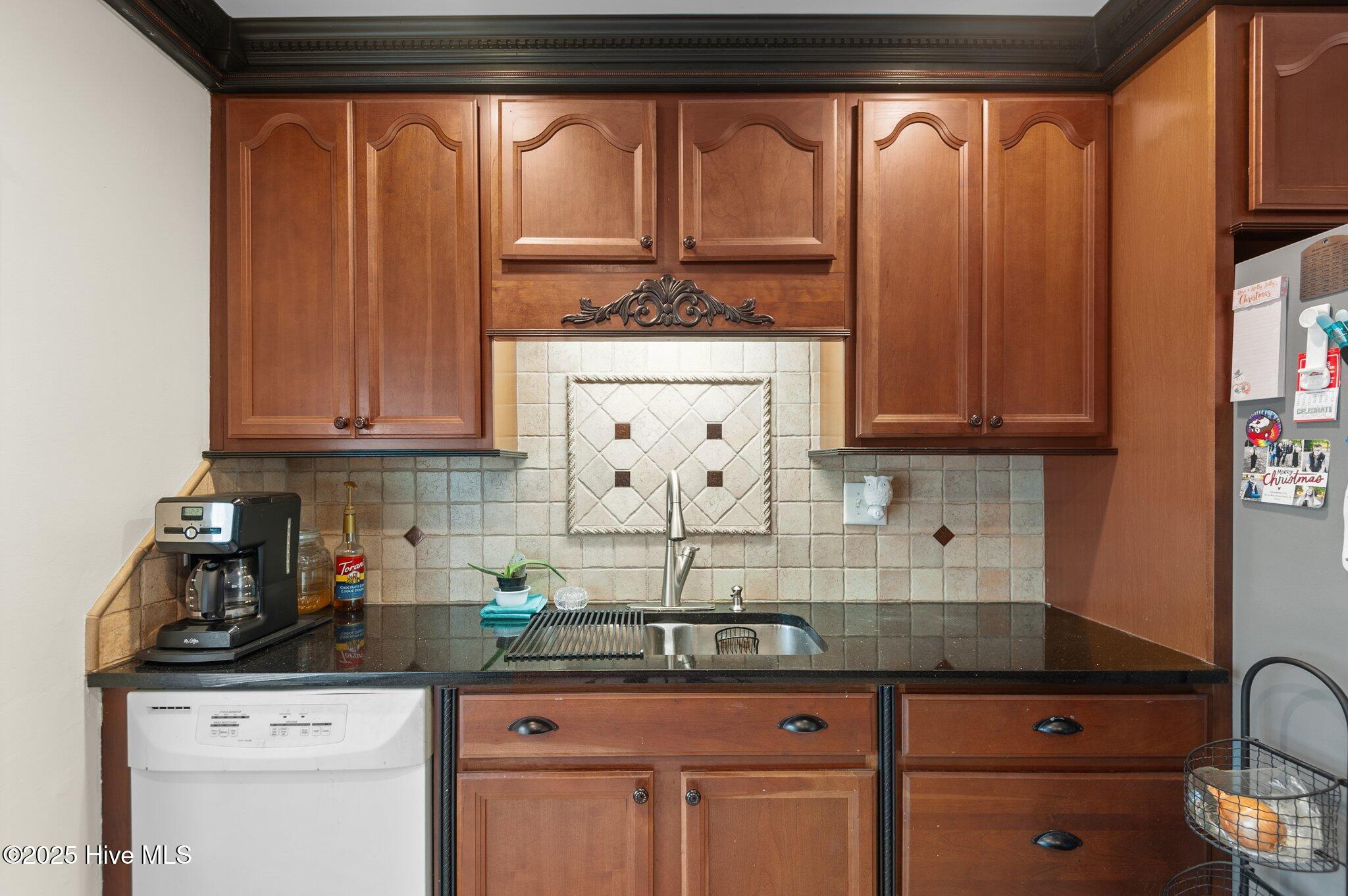 379 Greenbrier Road Property Photo 27