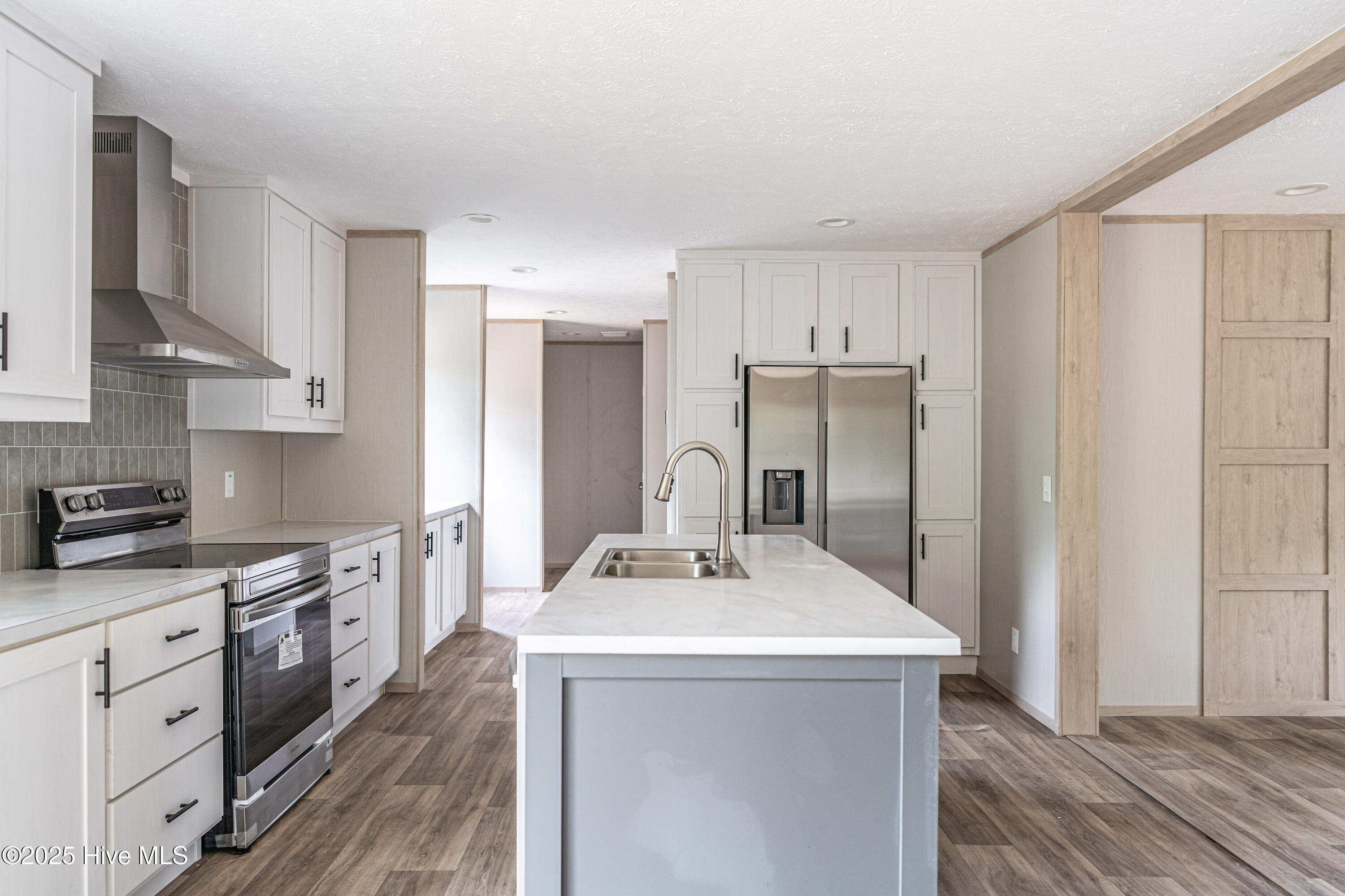 175 Deforest Drive Property Photo 8