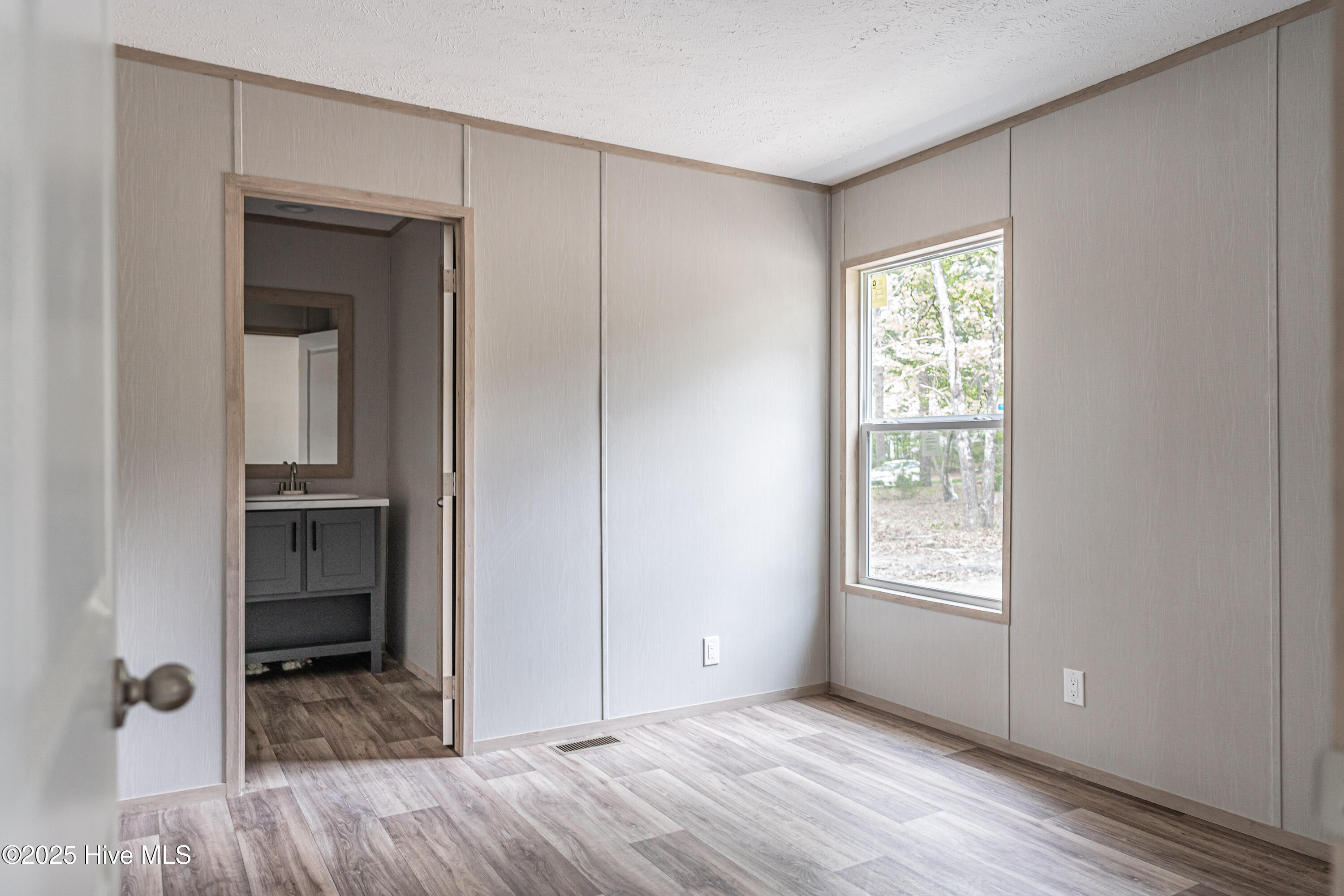 175 Deforest Drive Property Photo 24
