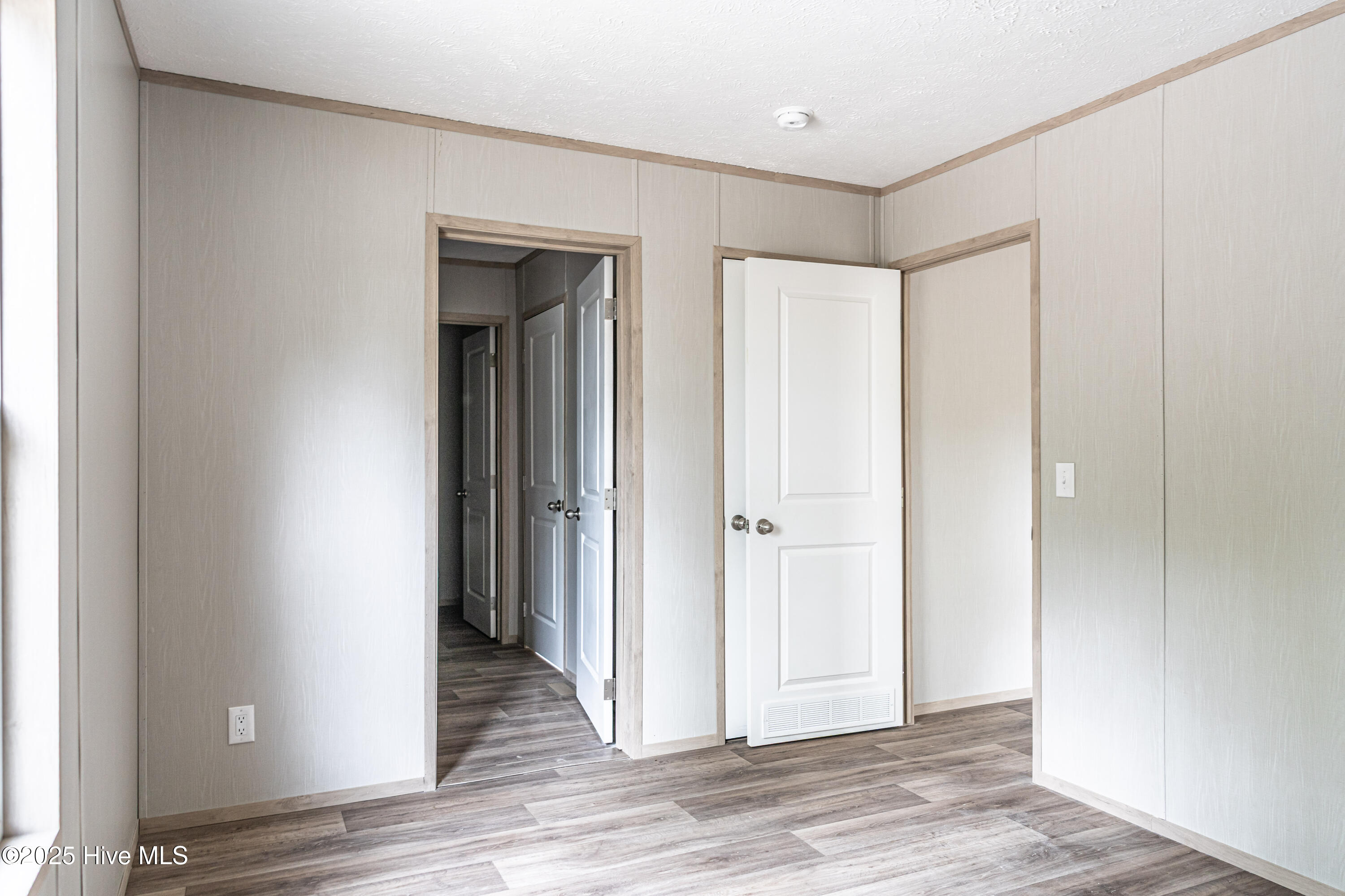 175 Deforest Drive Property Photo 29