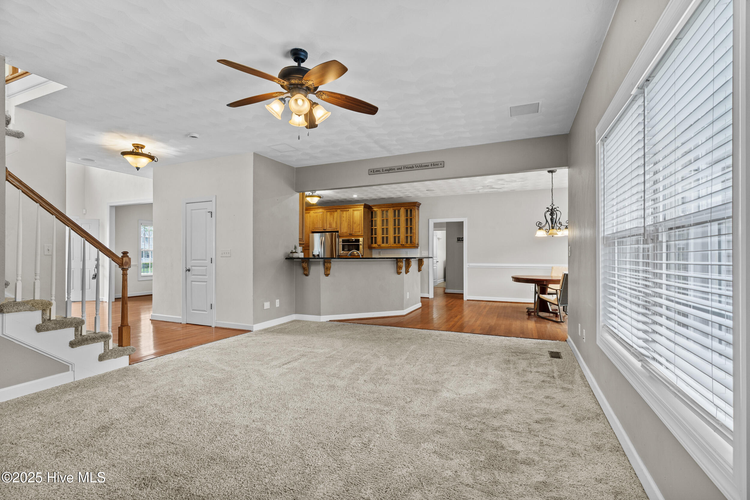 104 Creekside Drive Property Photo 13