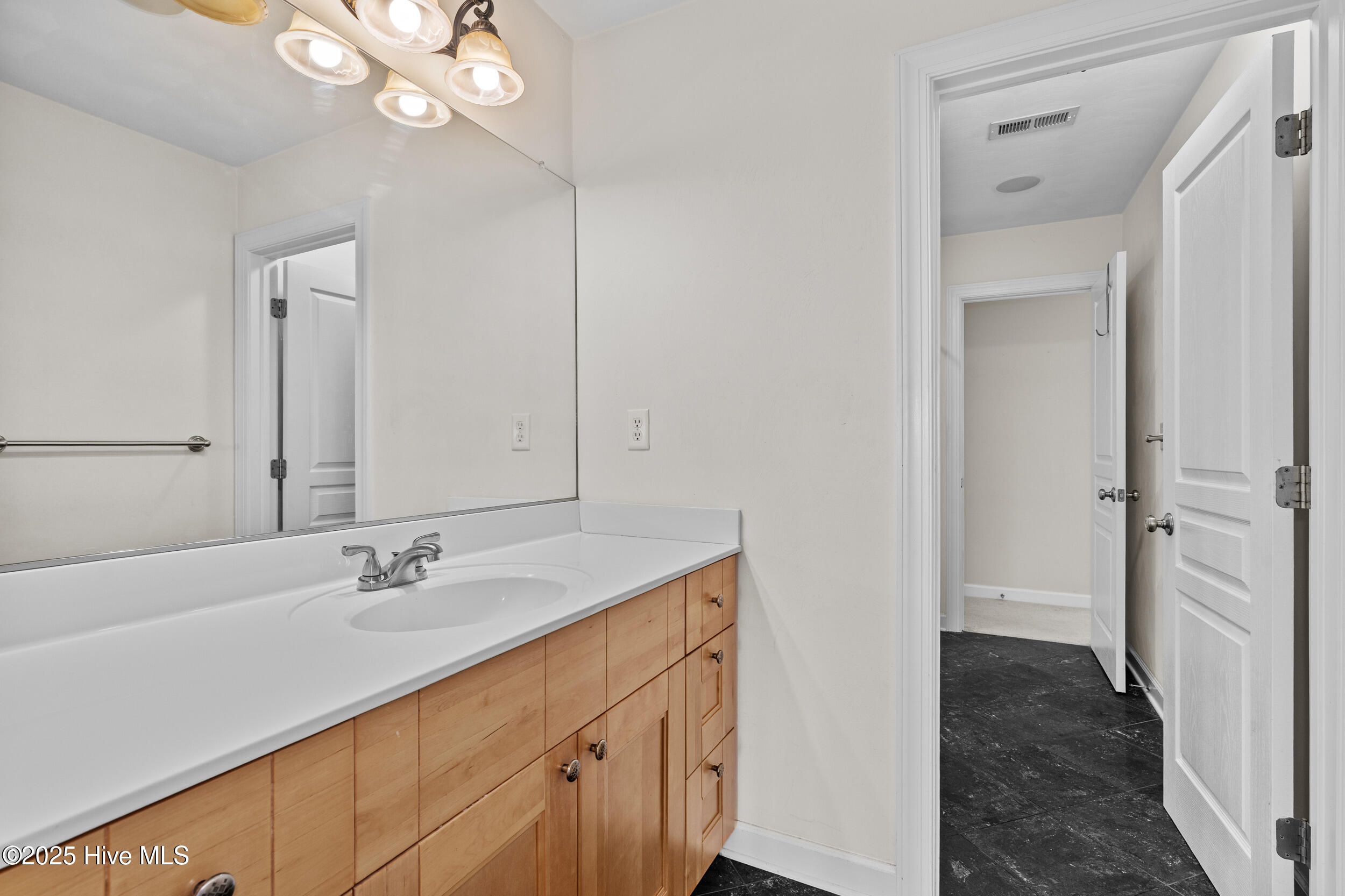 104 Creekside Drive Property Photo 19