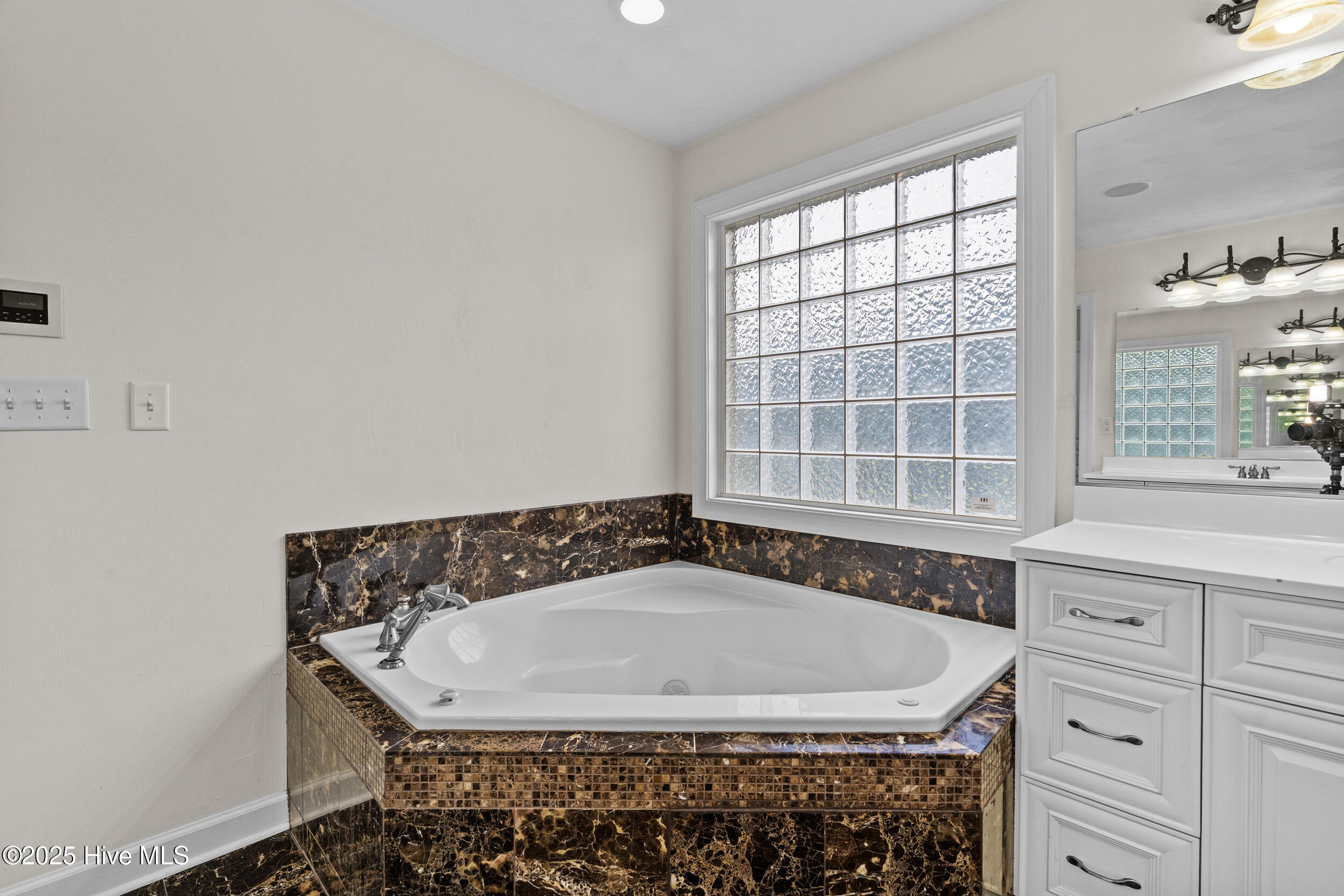 104 Creekside Drive Property Photo 36