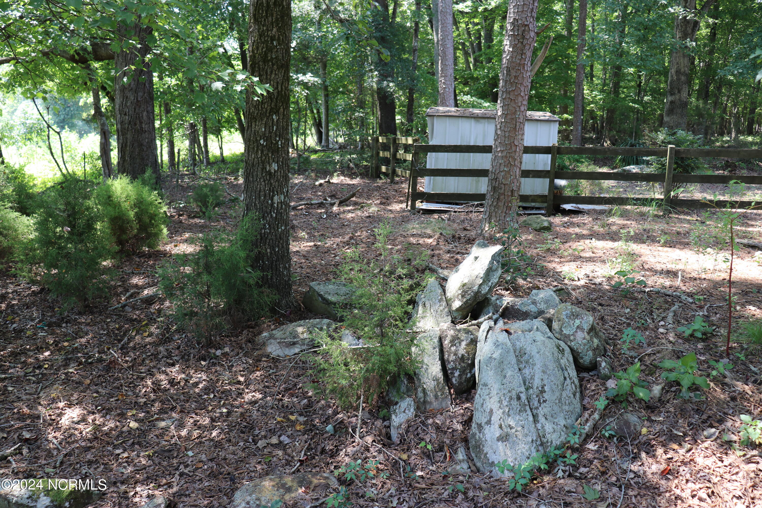 165 Kmj Ranch Road Property Photo 11