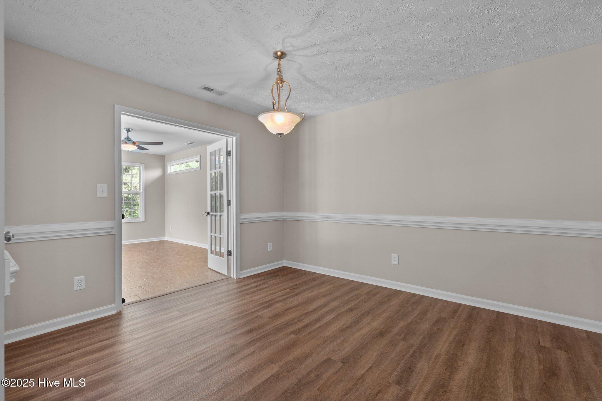 235 Bayleaf Drive Property Photo 11