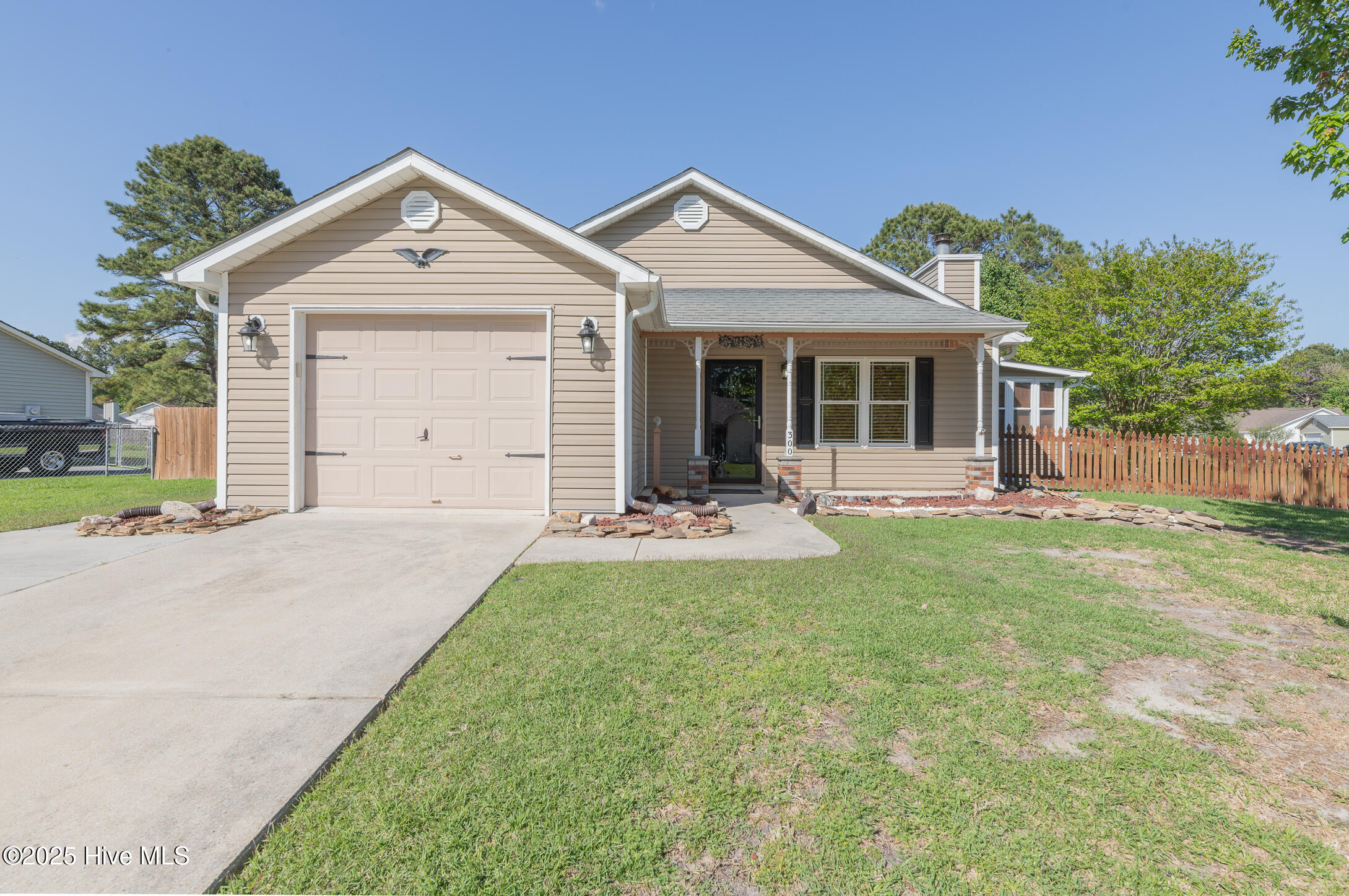 300 Running Road Property Photo 1