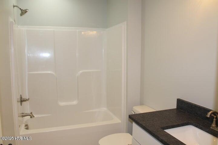 310 N May Street Property Photo 22