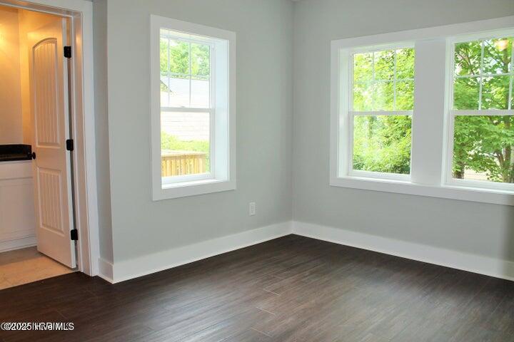 310 N May Street Property Photo 24