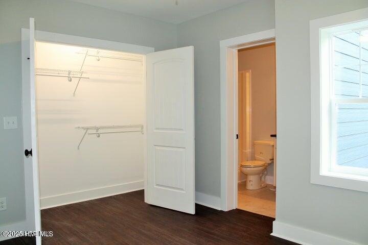 310 N May Street Property Photo 26
