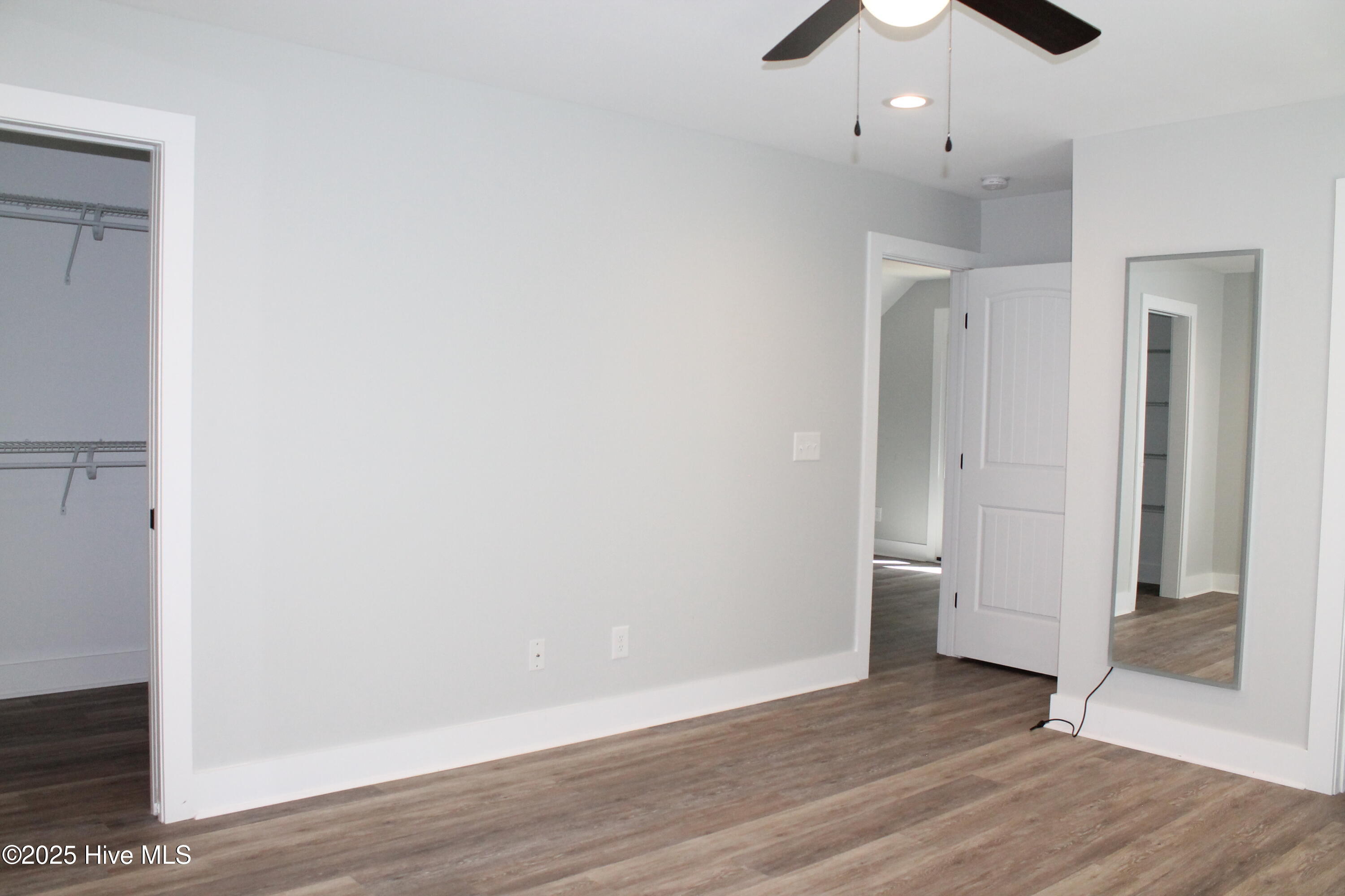 310 N May Street Property Photo 37