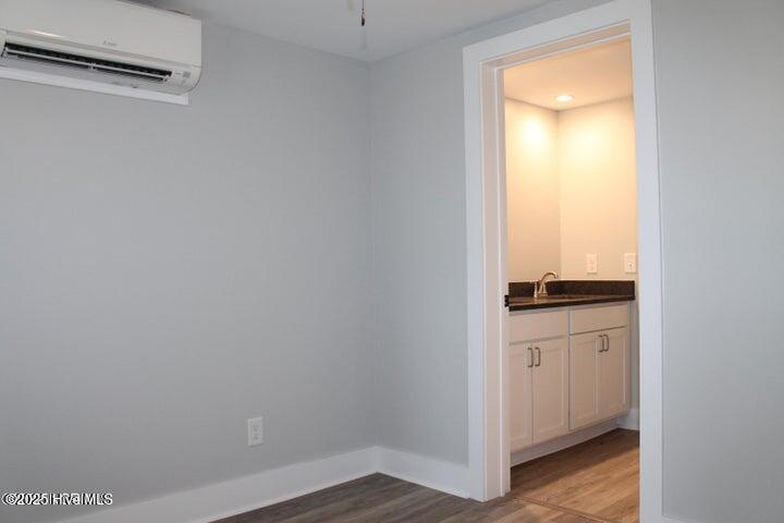 310 N May Street Property Photo 60