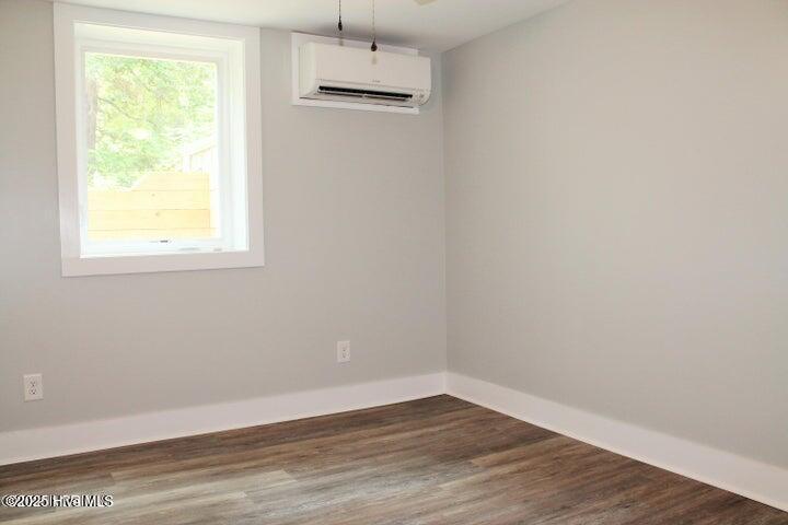 310 N May Street Property Photo 65