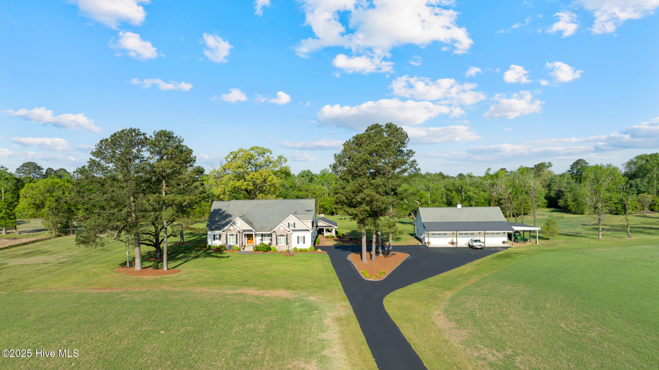 2061 Jenny Lind Road Property Photo