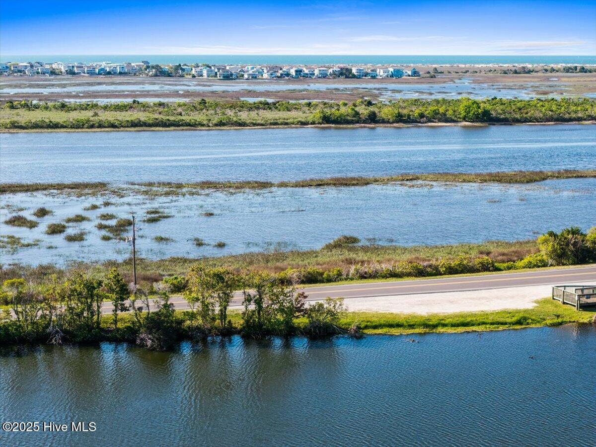 409 Lake Shore Drive Property Photo 14