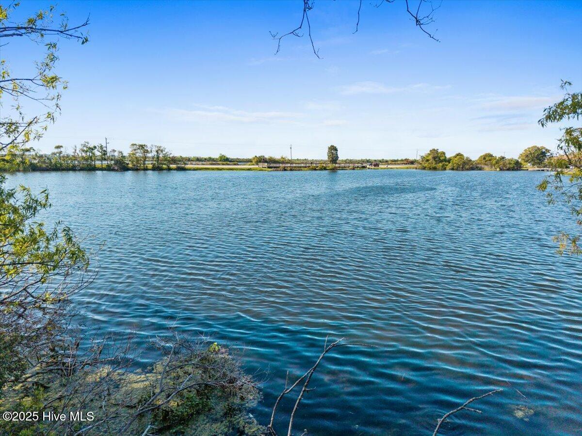 409 Lake Shore Drive Property Photo 29